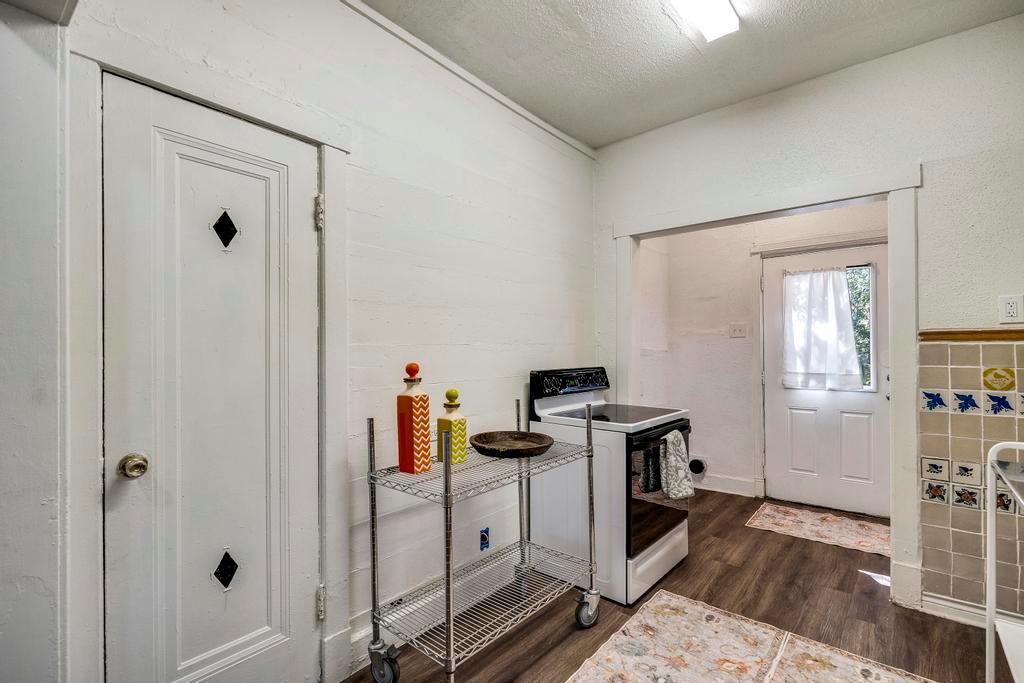 Image 12 of 28 For 1434 Hicks Ave