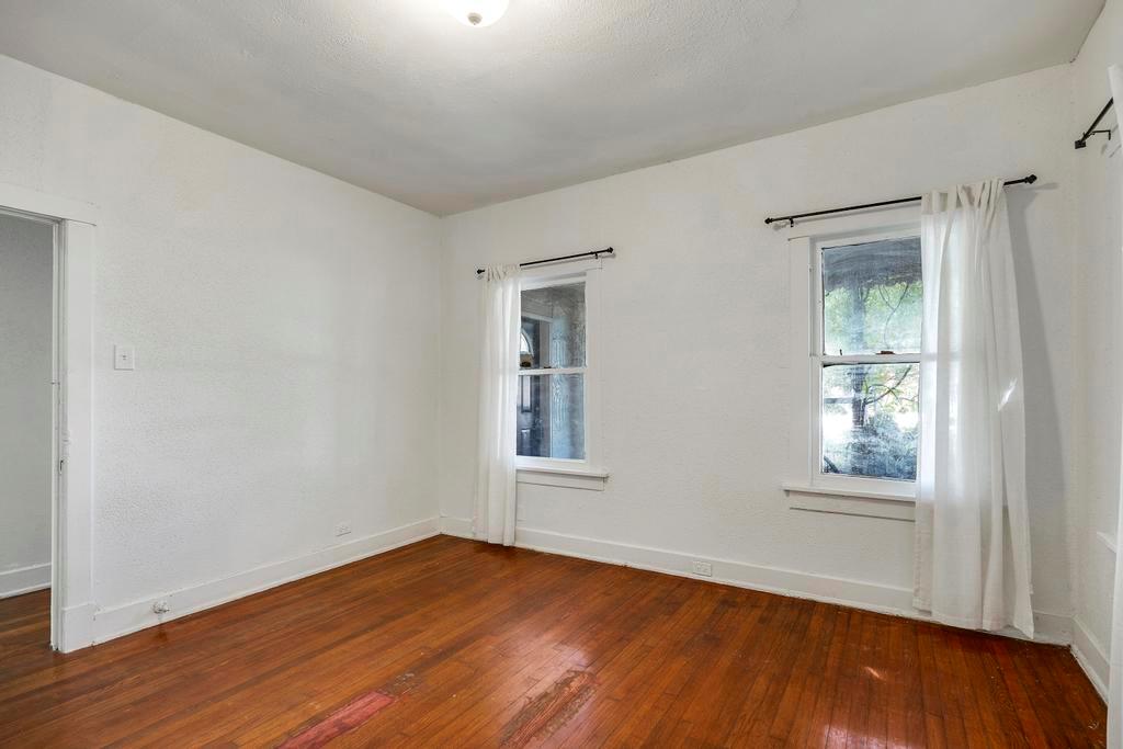 Image 20 of 28 For 1434 Hicks Ave