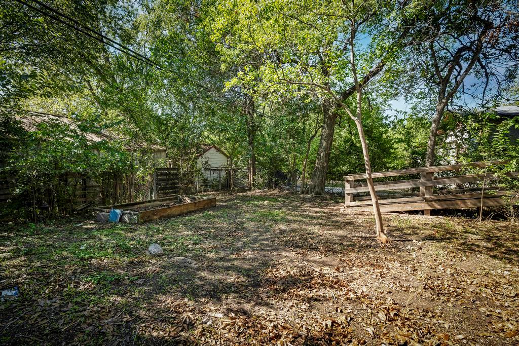 Image 26 of 28 For 1434 Hicks Ave