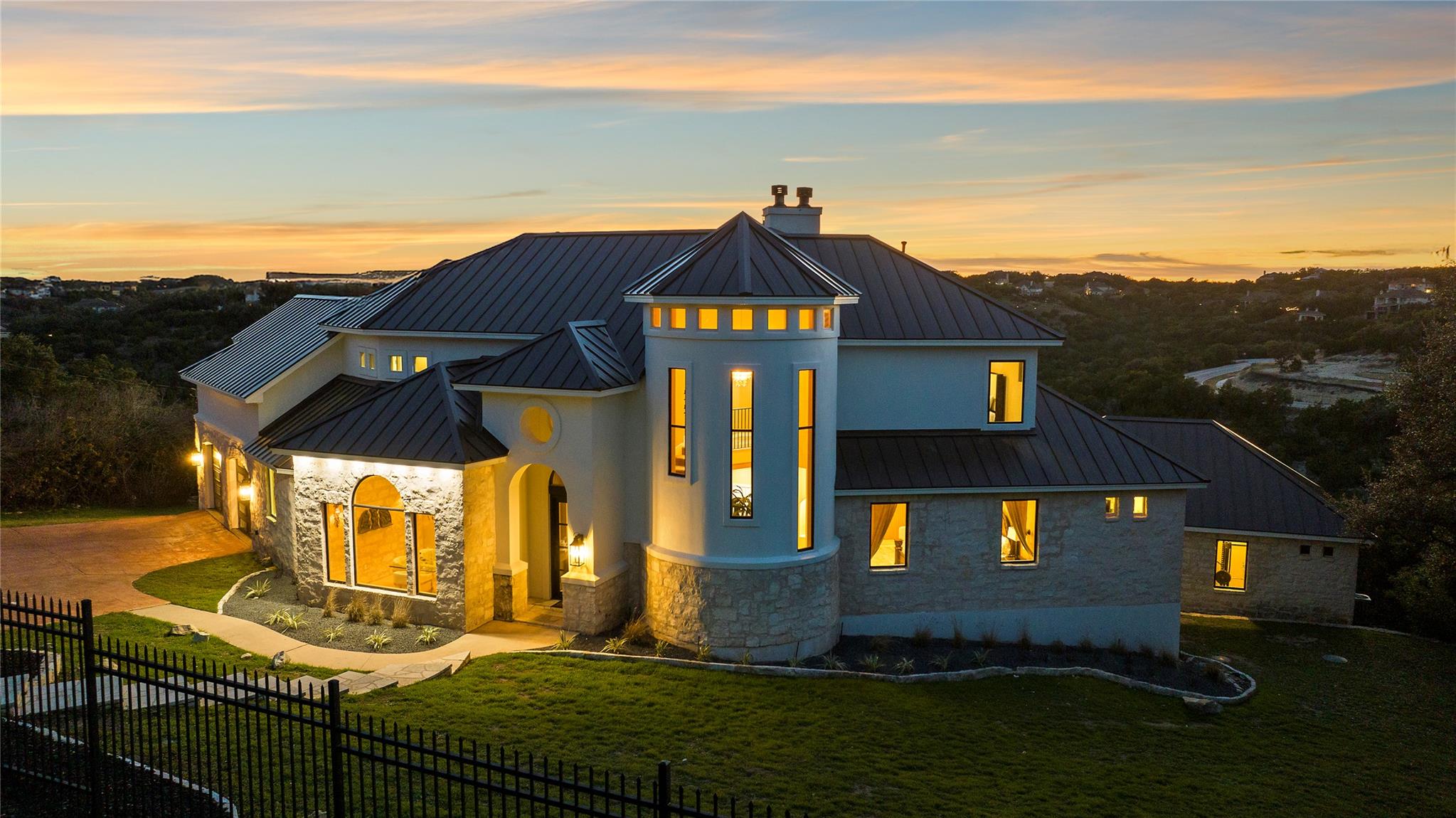 Details for 5009 Mcintyre Cir, Austin, TX 78734