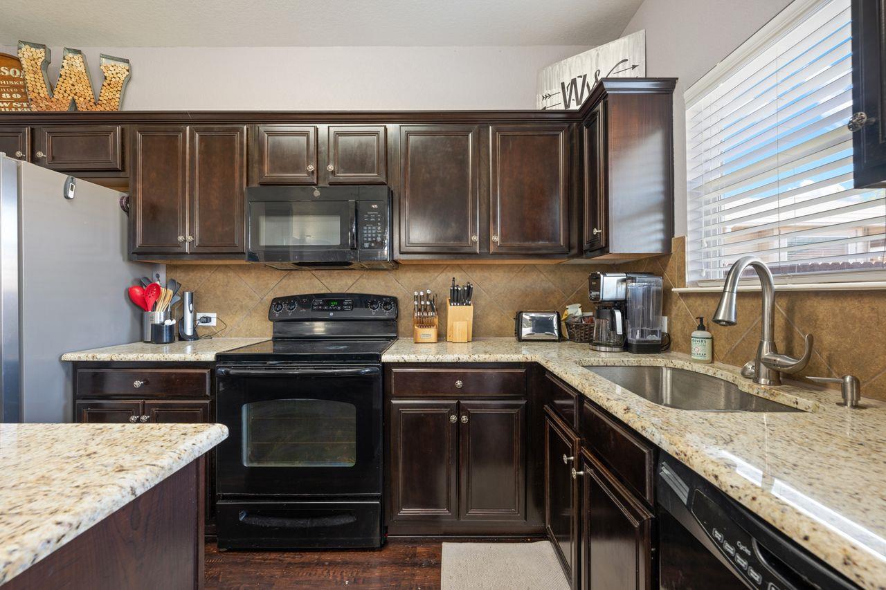 Image 11 of 24 For 2125 Conner Dr