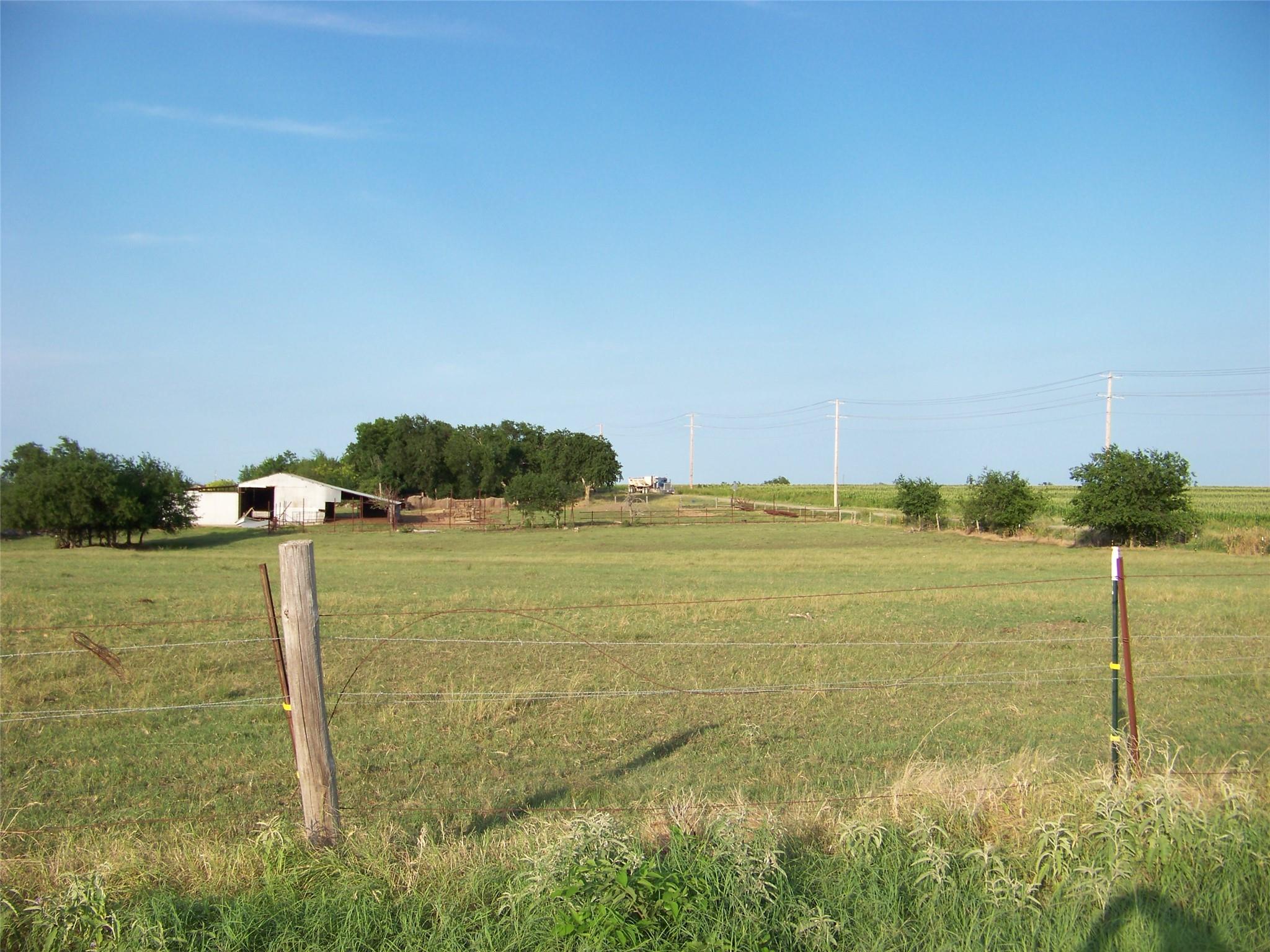 Image 3 of 5 For 151 County Road 398 Rd