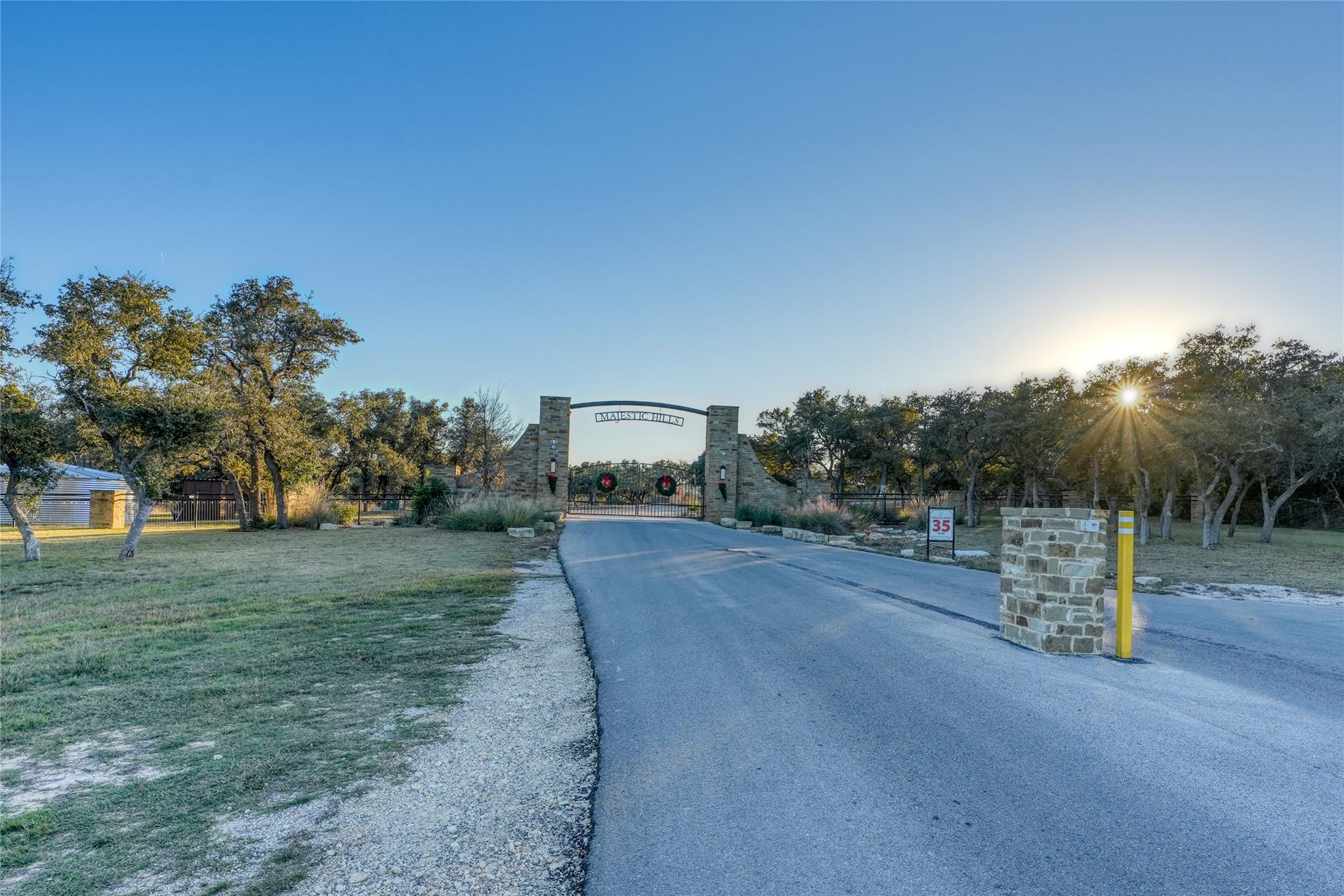 Image 26 of 26 For 136 & 137 Falling Oak Dr