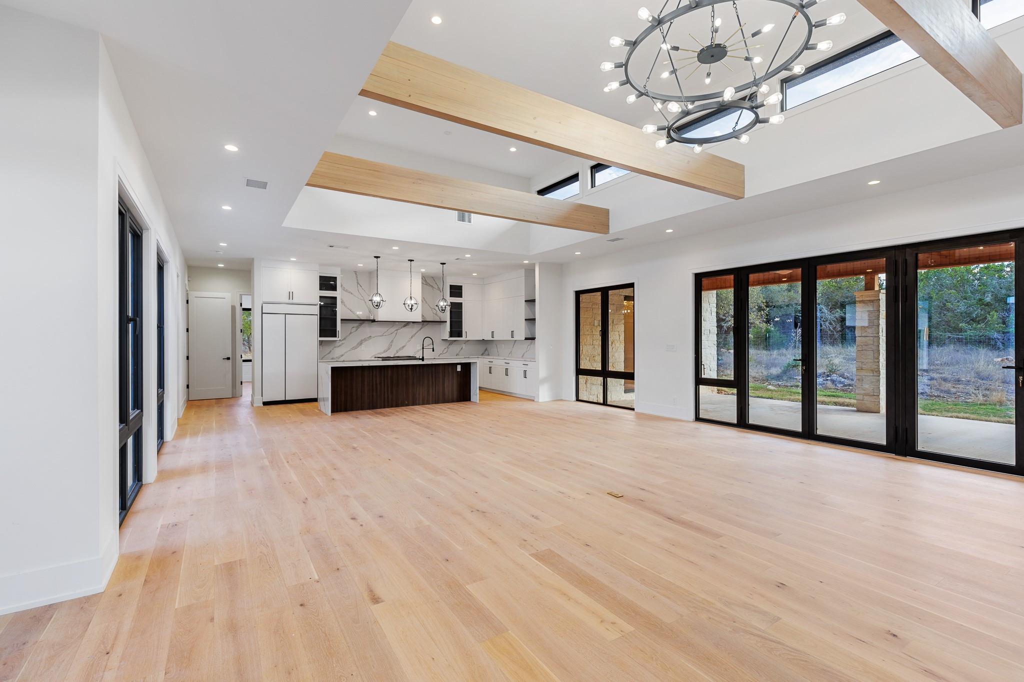 Image 11 of 38 For 6425 Ranch Road 962 W