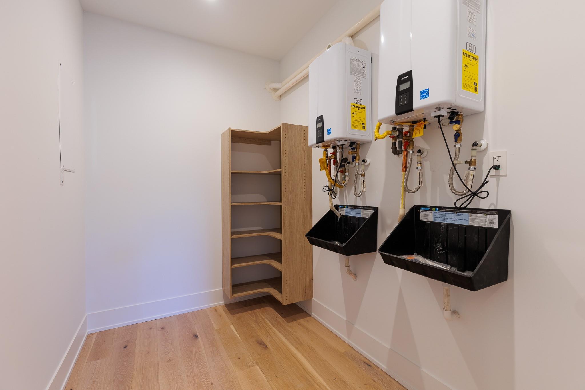 Image 31 of 38 For 6425 Ranch Road 962 W