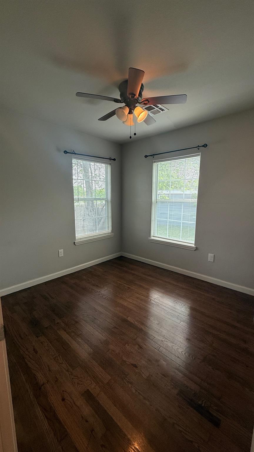 Image 9 of 17 For 802 Alametos  A