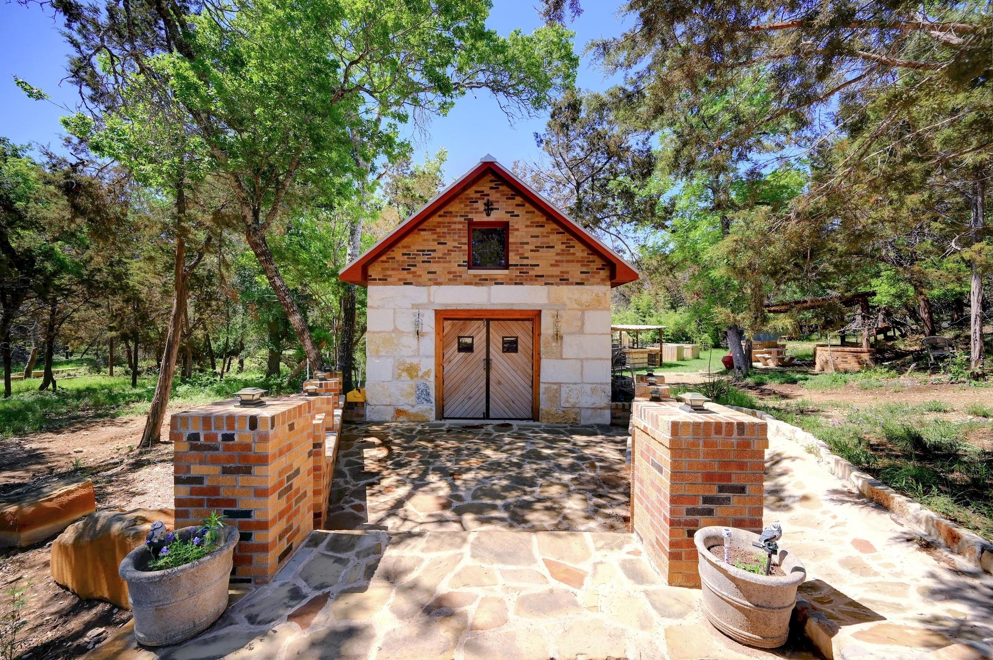 Image 31 of 40 For 324 Headwaters Ranch Rd