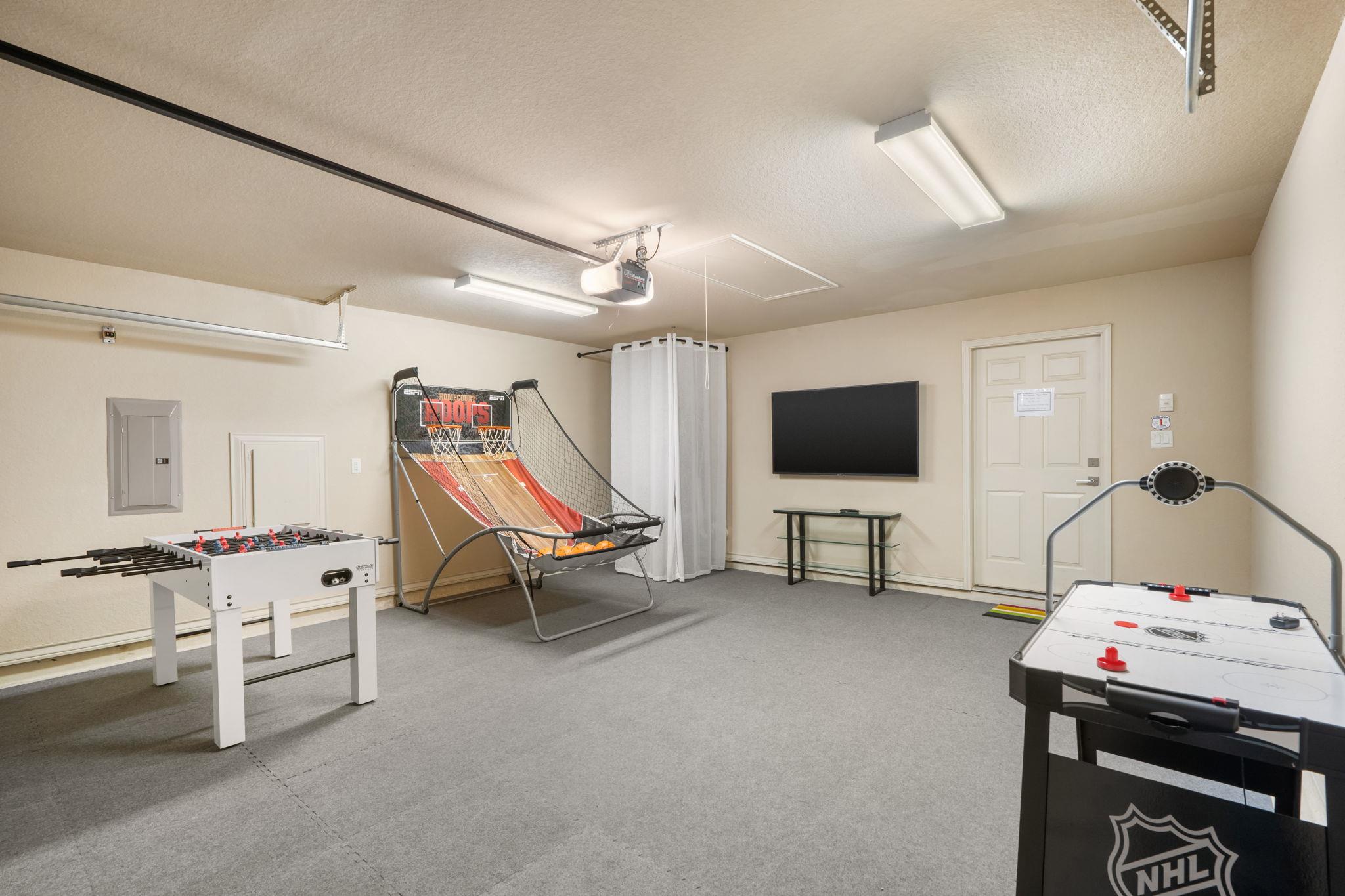 Image 20 of 33 For 970 Parkview Dr