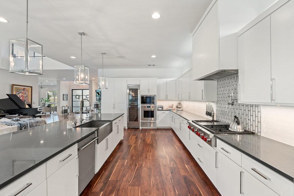 Image 7 of 39 For 908 Cypress Grove Dr