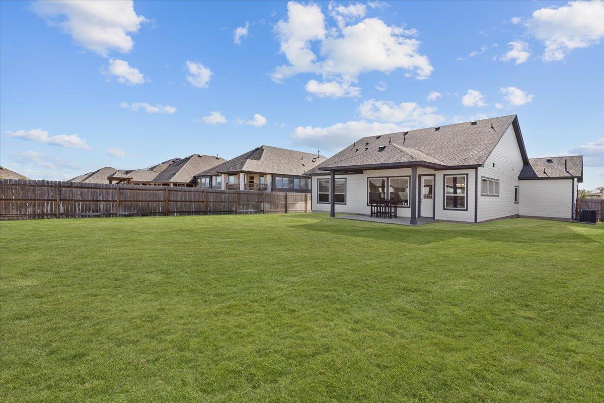 Image 27 of 40 For 908 Knowles Dr