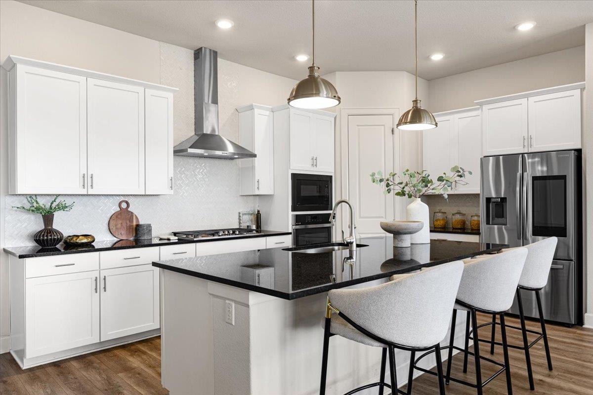 Image 6 of 40 For 908 Knowles Dr