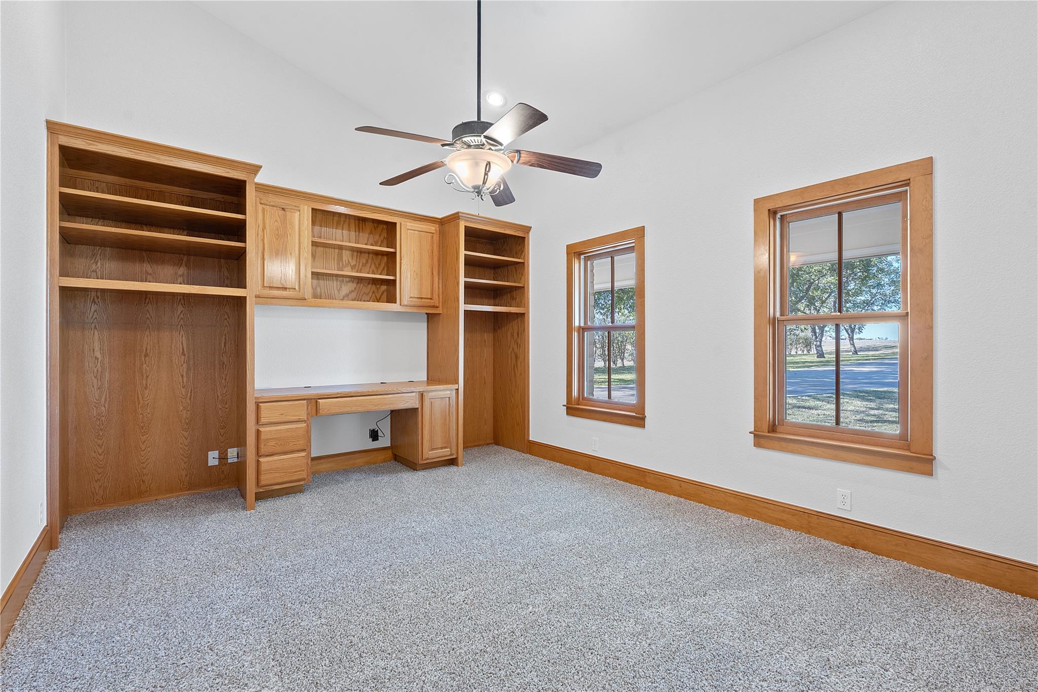 Image 7 of 40 For 400 County Road 483