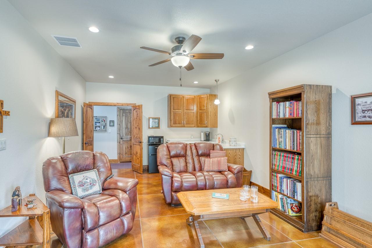 Image 19 of 29 For 5020 County Road 252