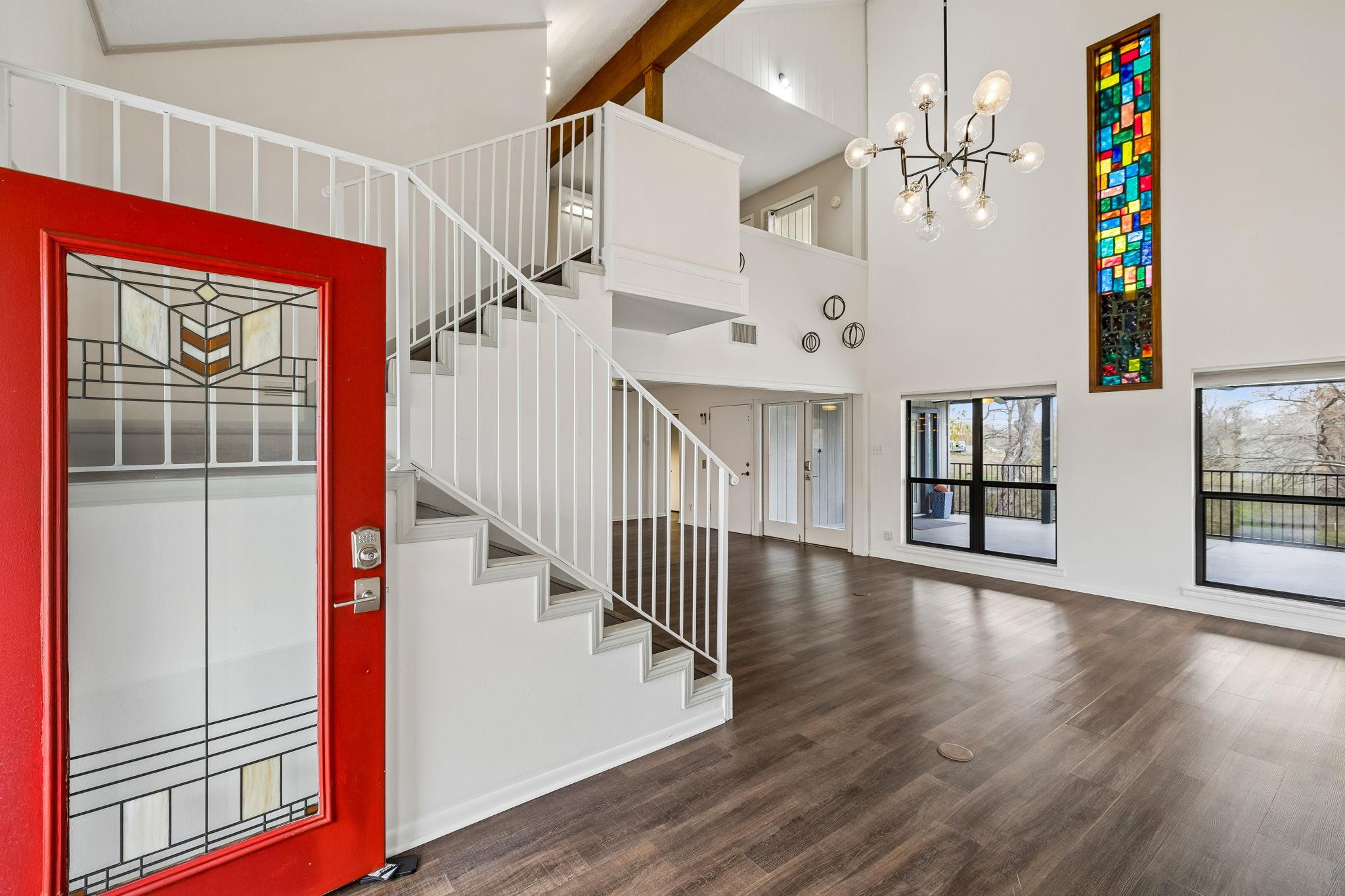 Image 12 of 33 For 54 Hampton Dr