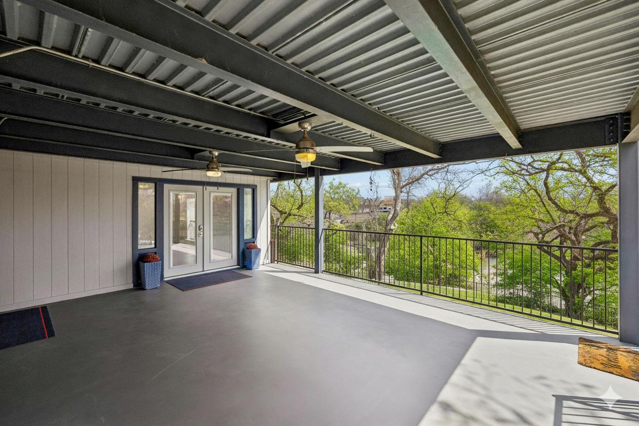 Image 21 of 33 For 54 Hampton Dr