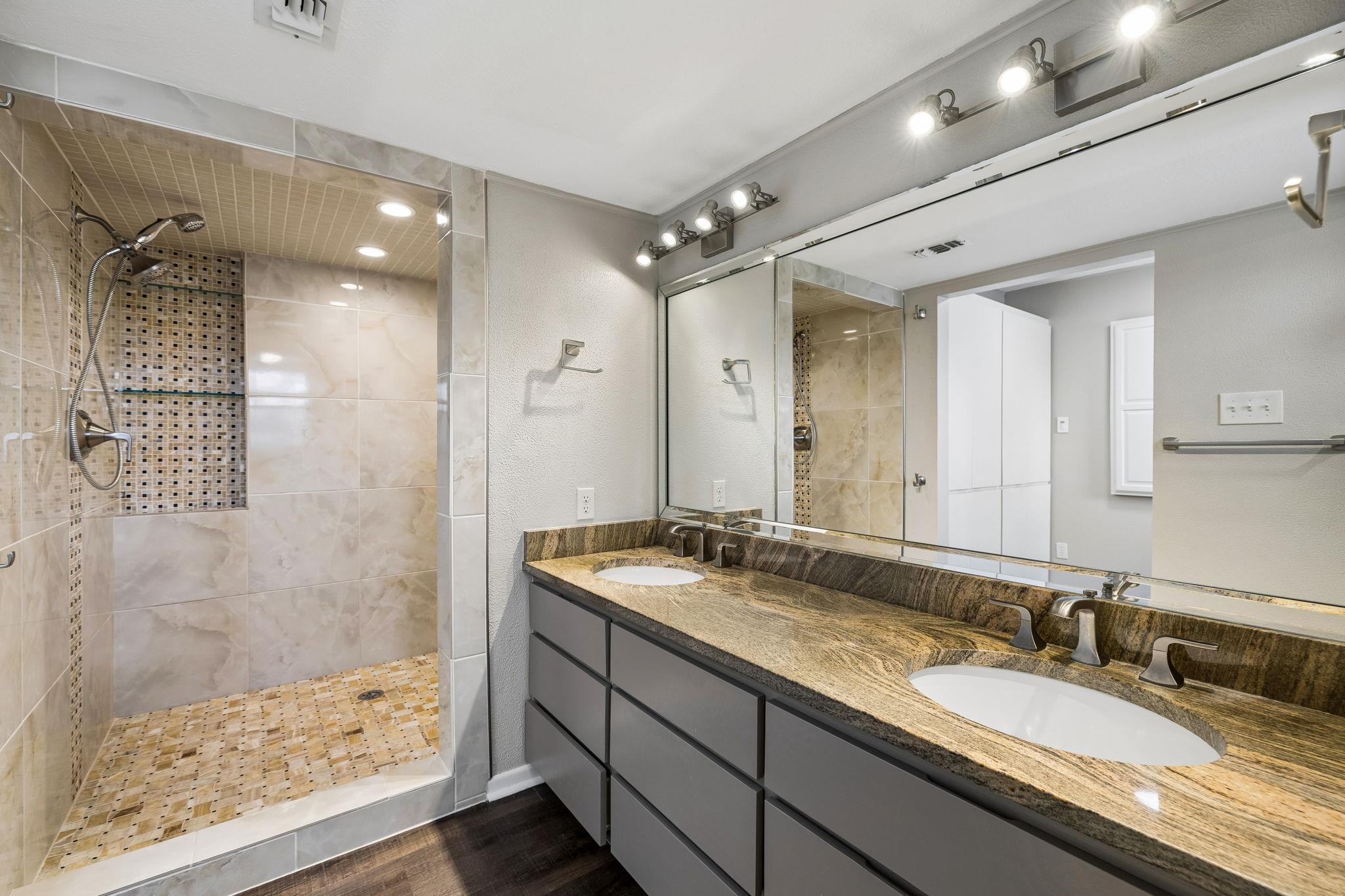 Image 23 of 33 For 54 Hampton Dr