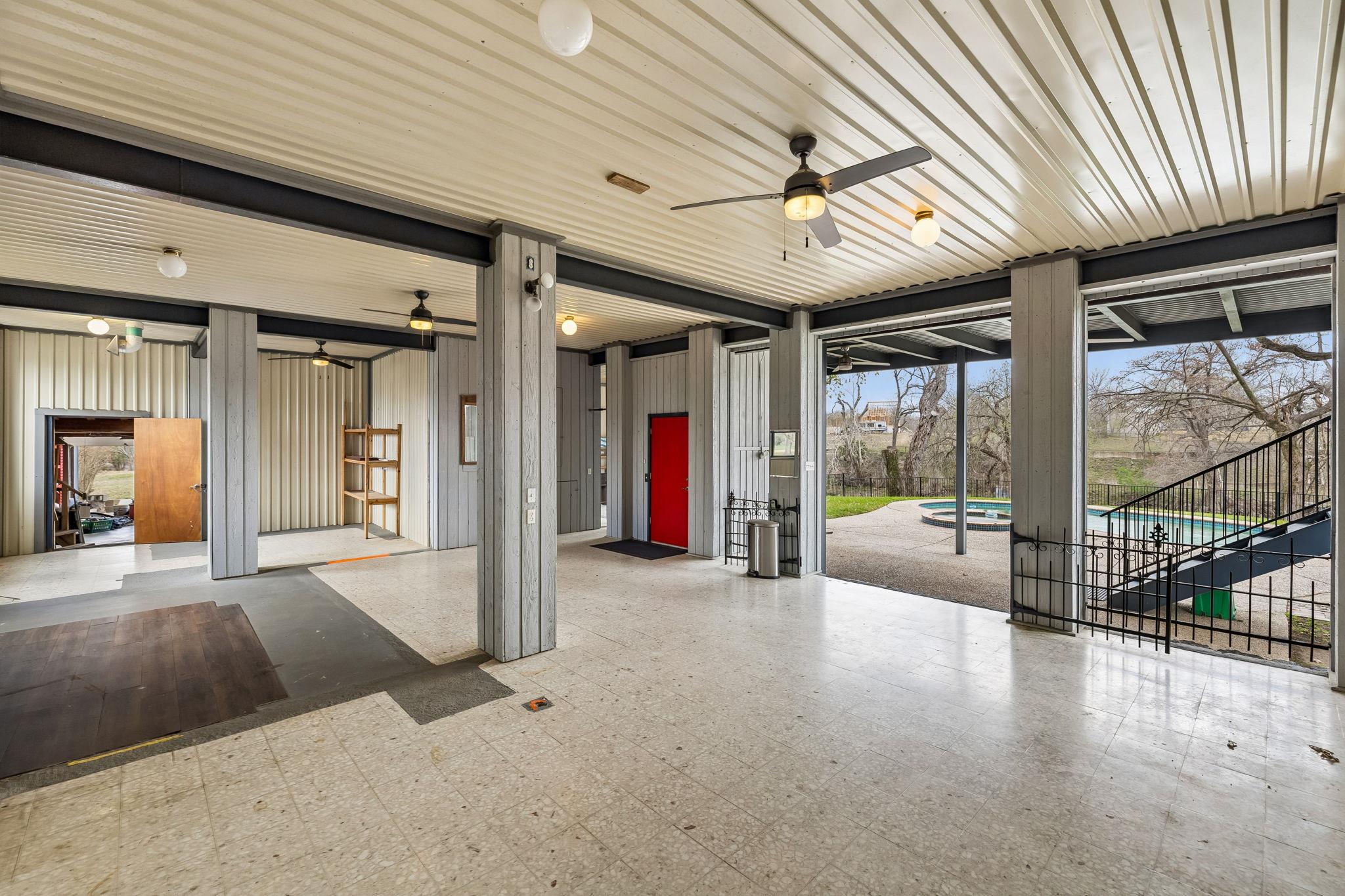 Image 27 of 33 For 54 Hampton Dr