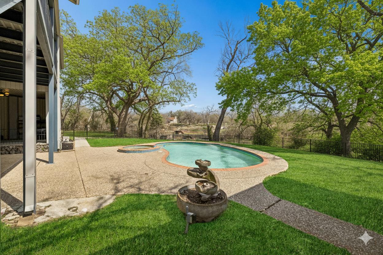 Image 28 of 33 For 54 Hampton Dr