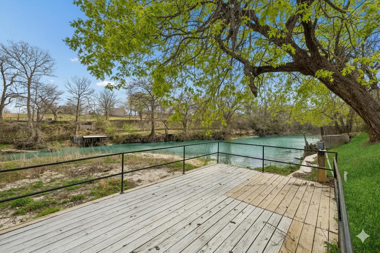 Image 7 of 33 For 54 Hampton Dr