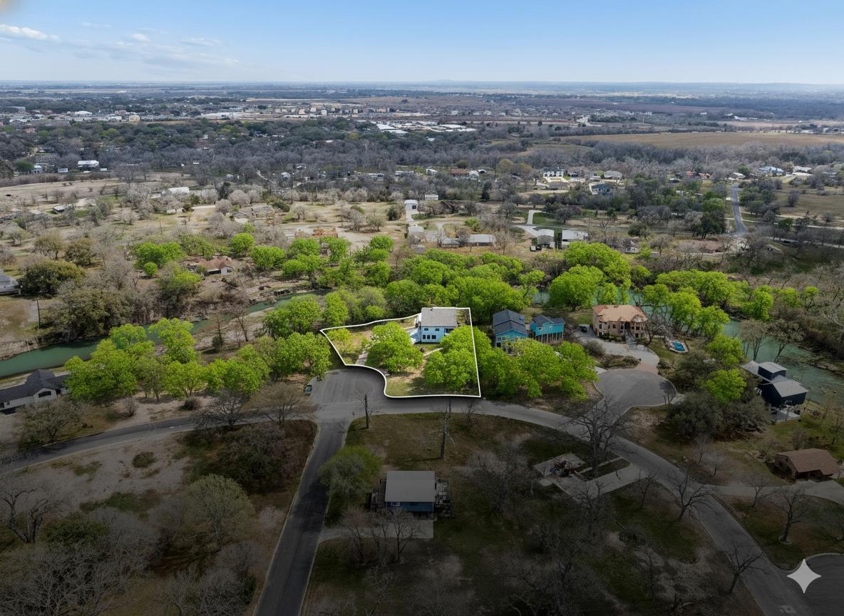 Image 8 of 33 For 54 Hampton Dr