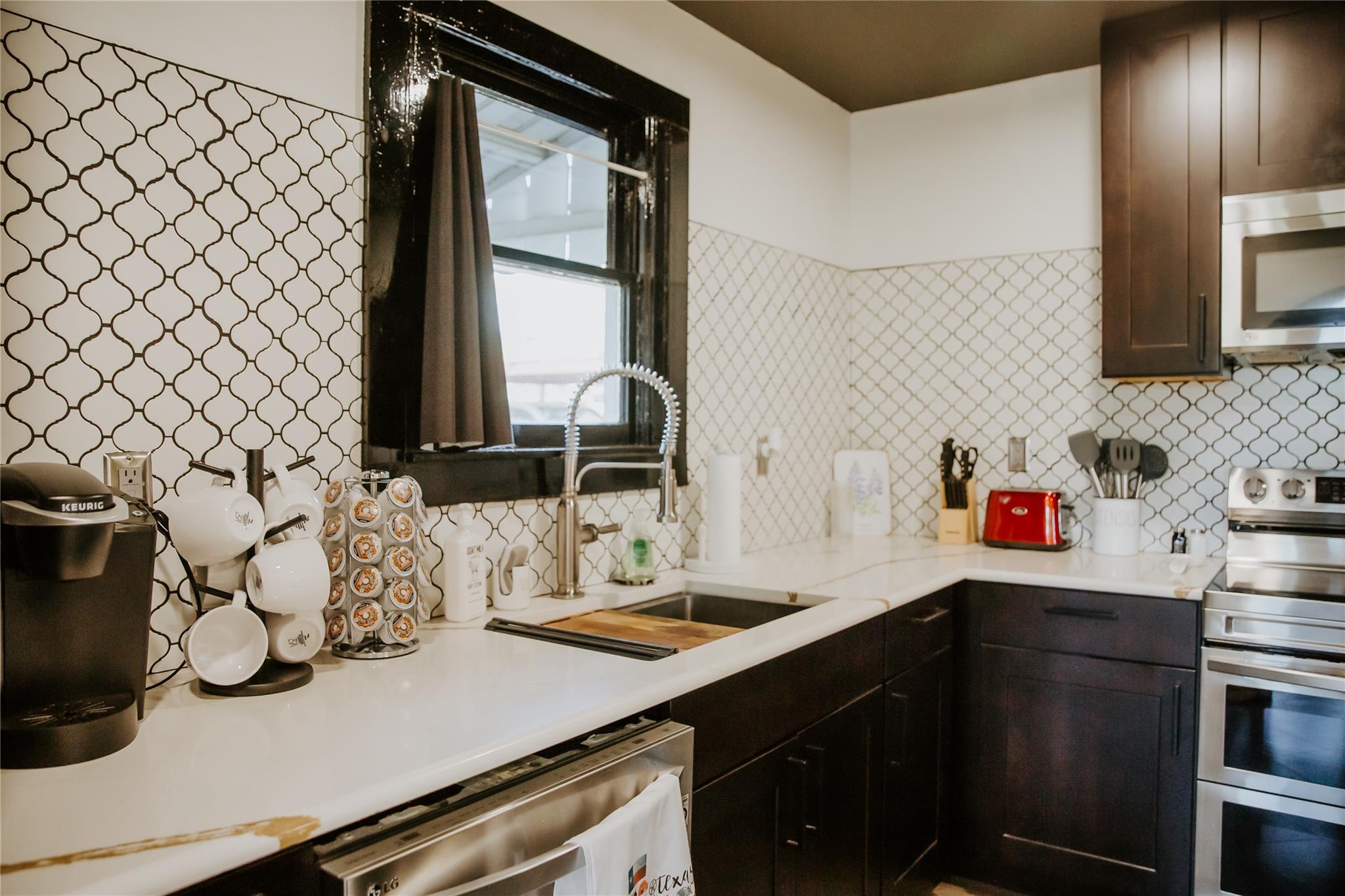 Image 11 of 40 For 604 Pecan St