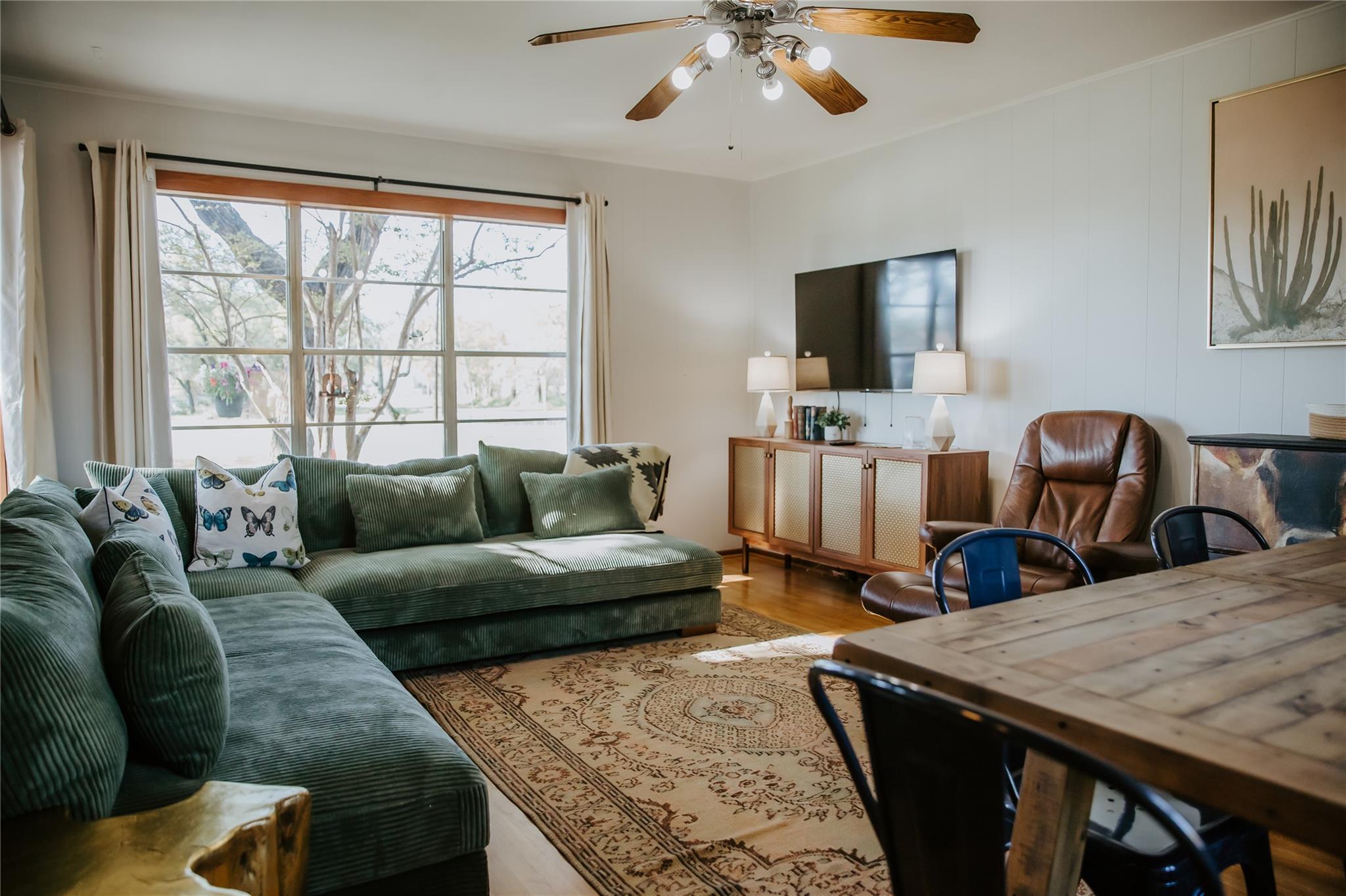 Image 4 of 40 For 604 Pecan St