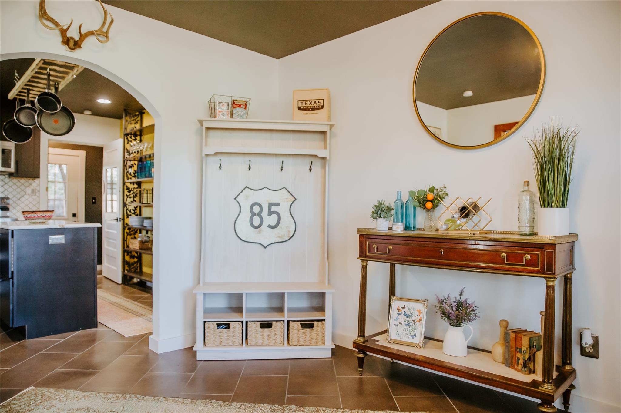 Image 7 of 40 For 604 Pecan St