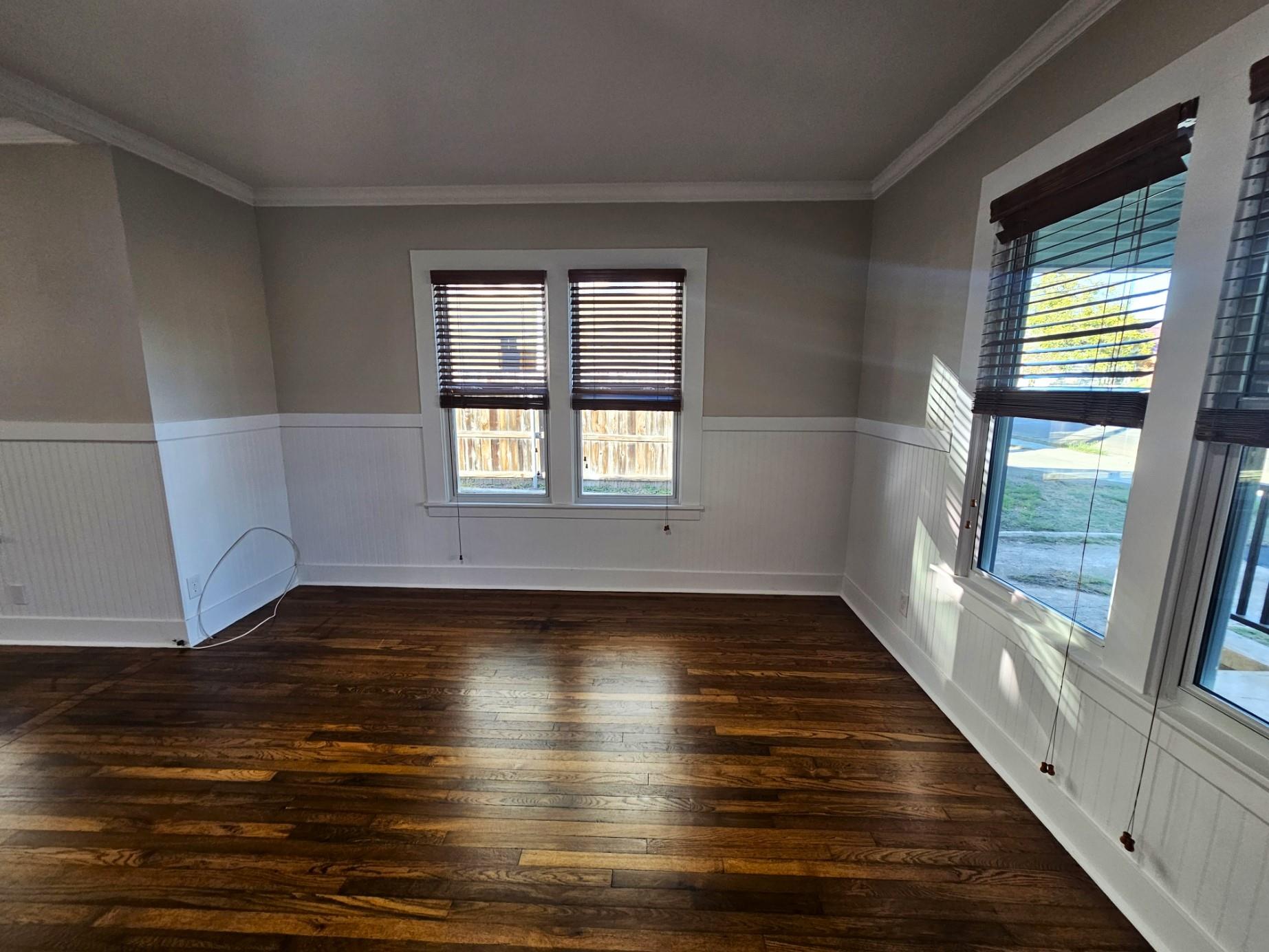 Image 12 of 36 For 624 Austin St