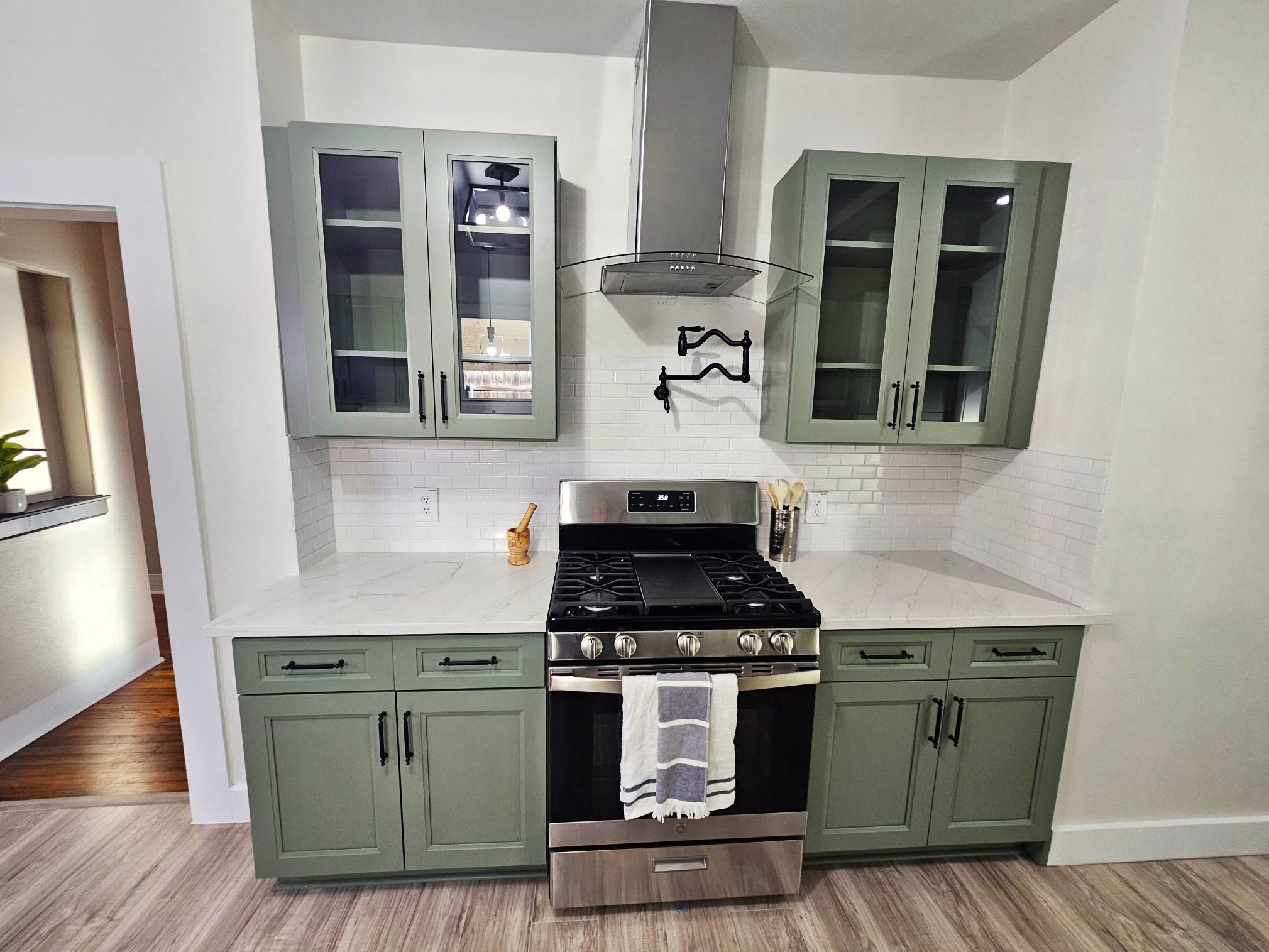 Image 21 of 36 For 624 Austin St