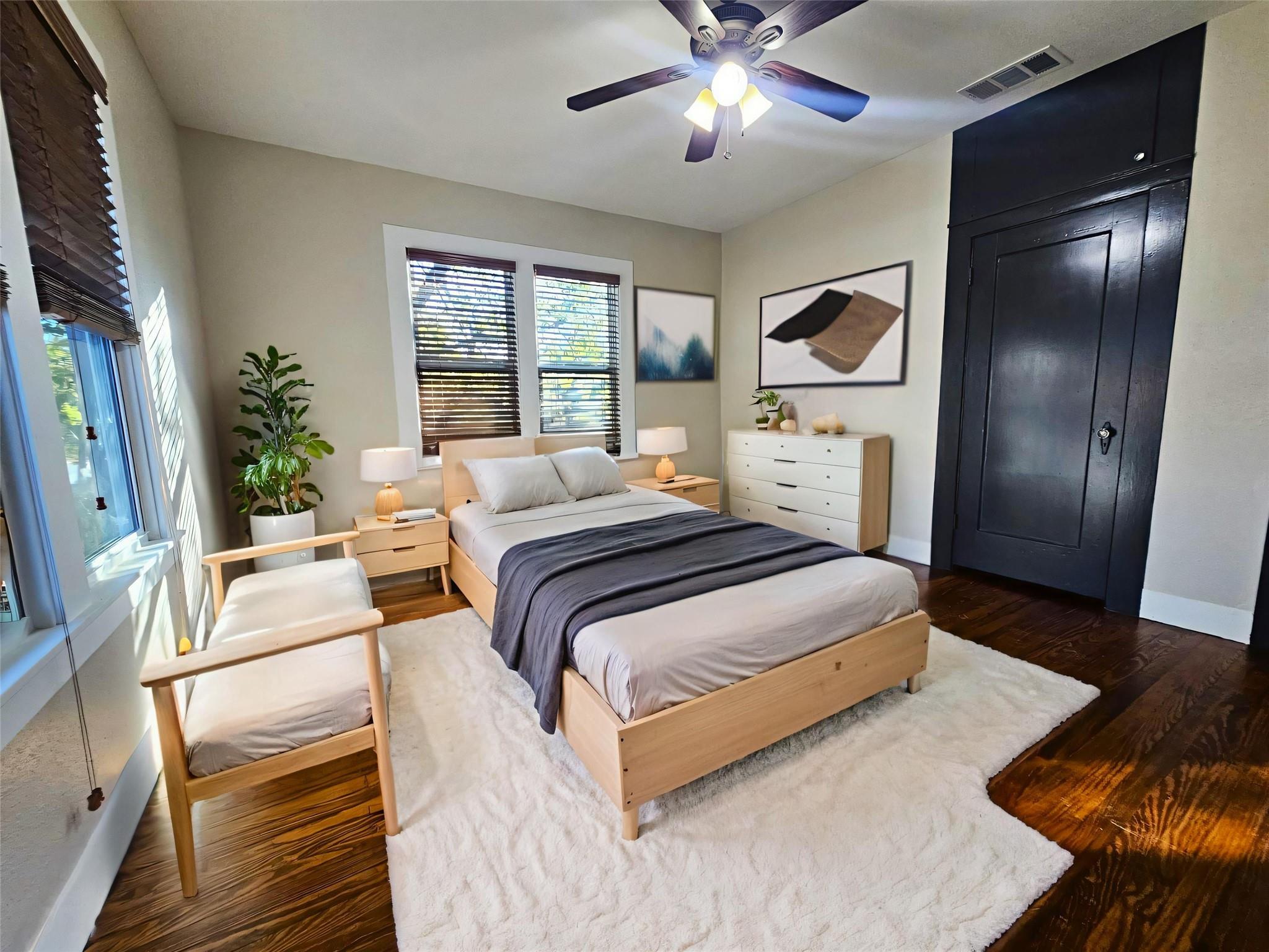 Image 9 of 36 For 624 Austin St