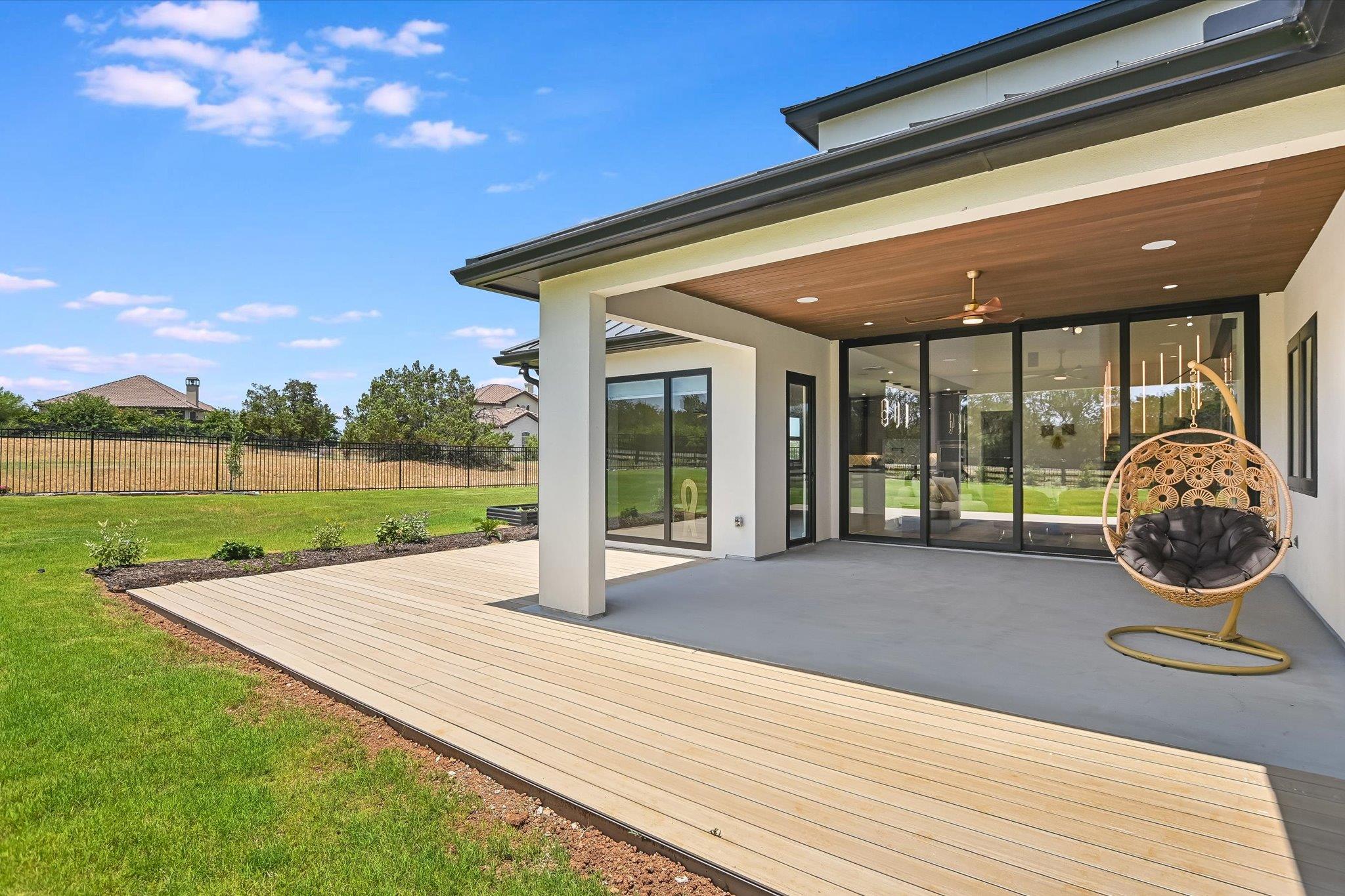 Image 32 of 37 For 1806 Lauren Dr