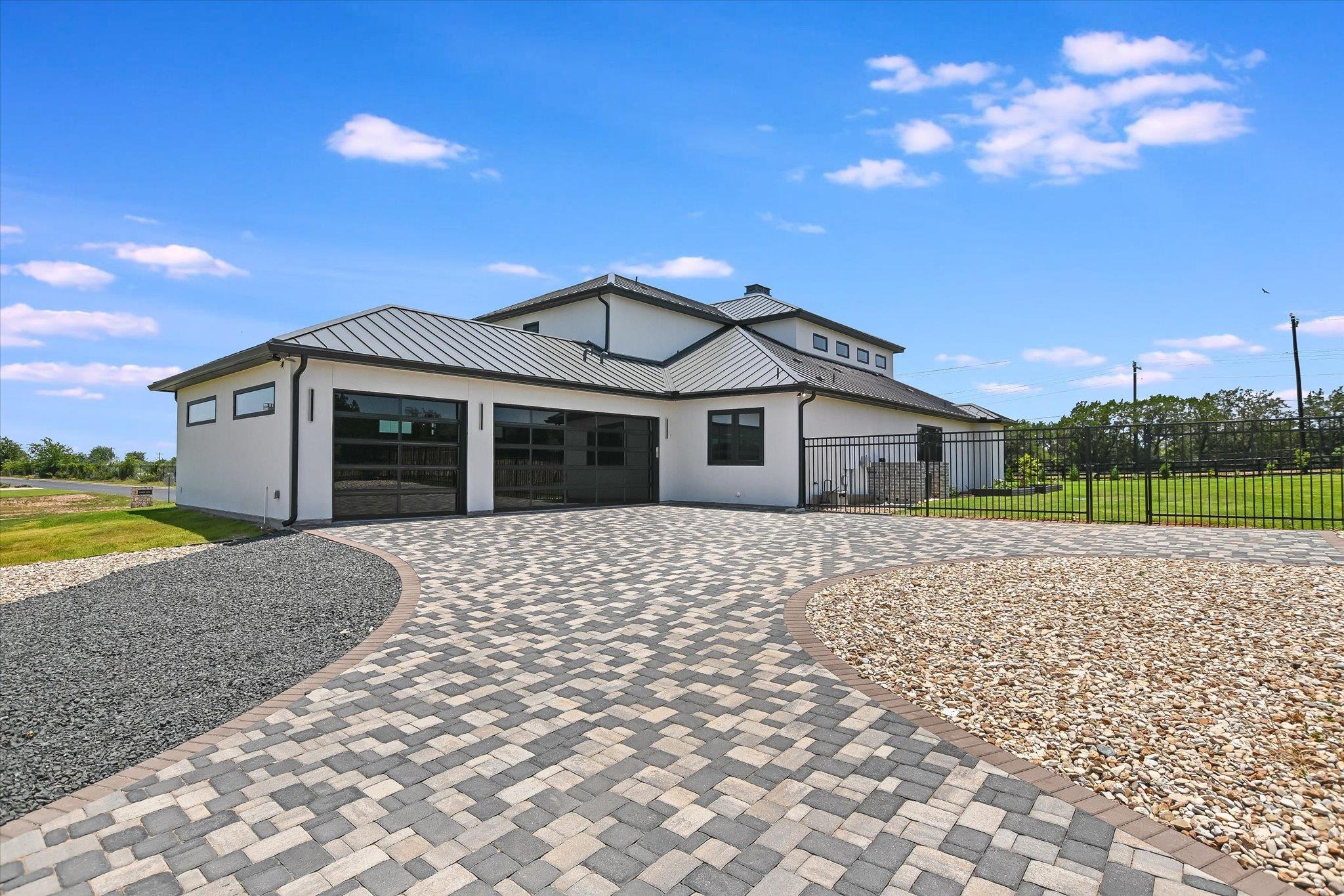 Image 35 of 37 For 1806 Lauren Dr