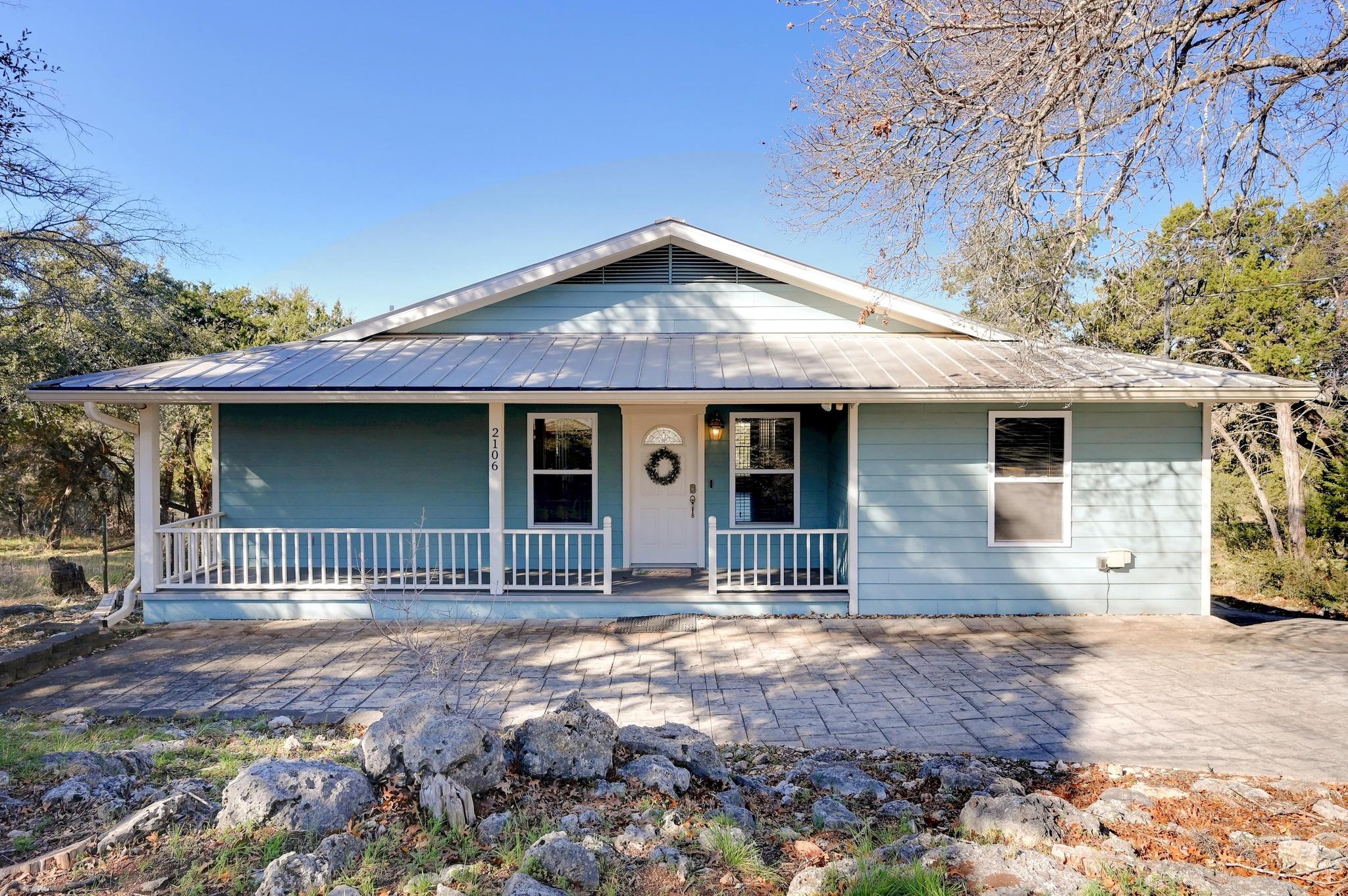 Details for 2106 Lakeshore Dr, Canyon Lake, TX 78133