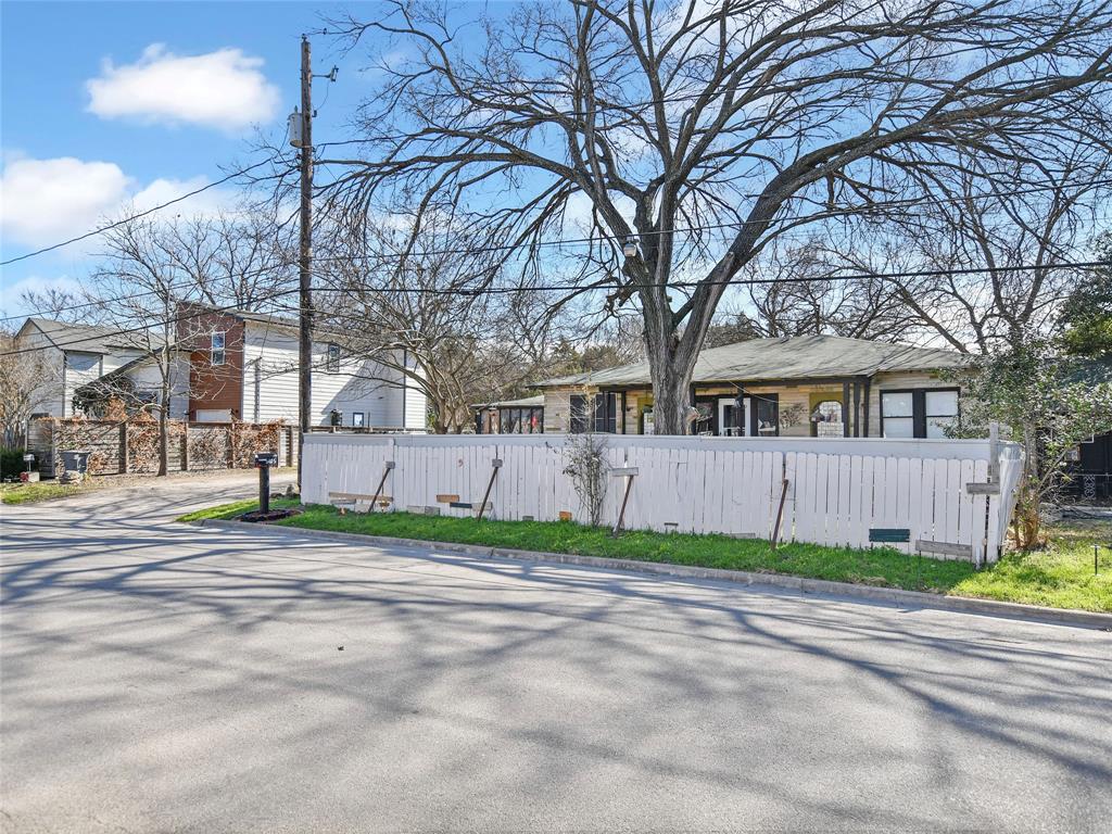 Image 2 of 13 For 5405 Prock Ln