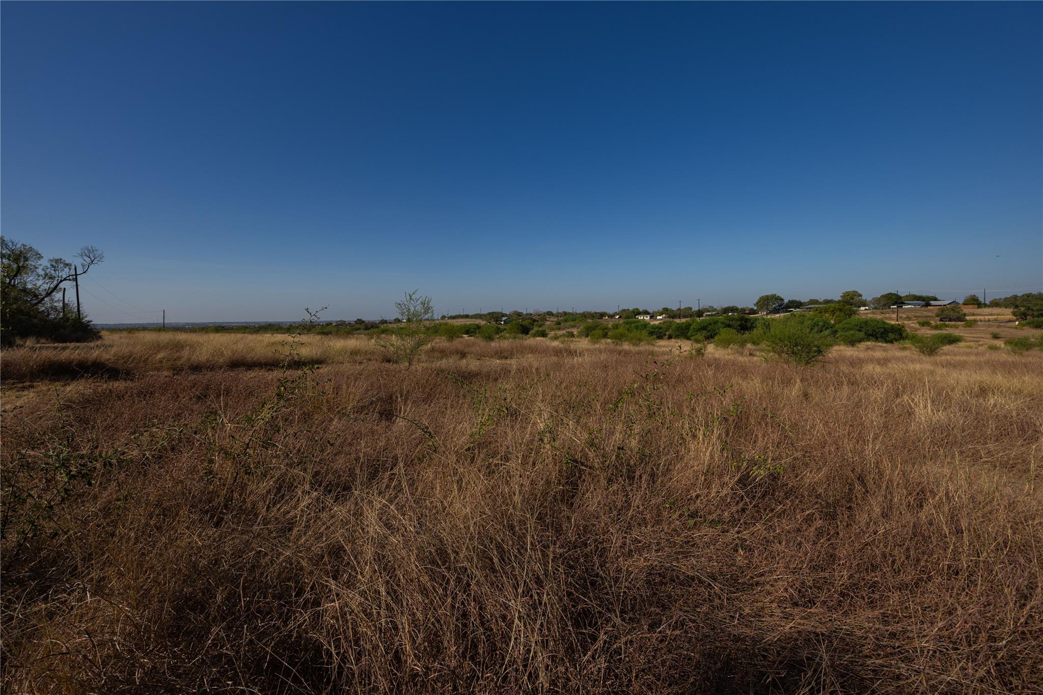 Image 11 of 16 For 6868 Pfeil Rd