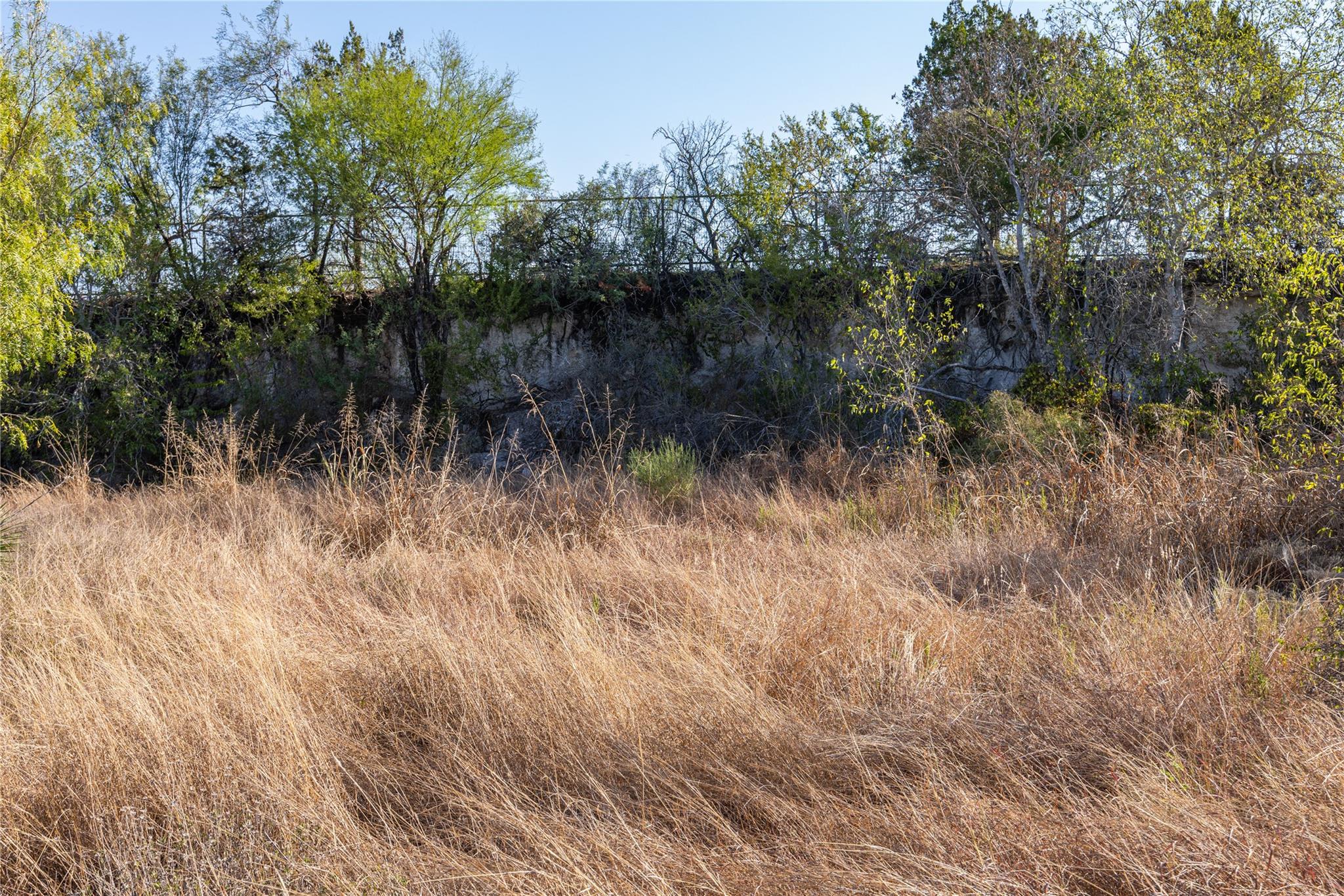 Image 9 of 16 For 6868 Pfeil Rd