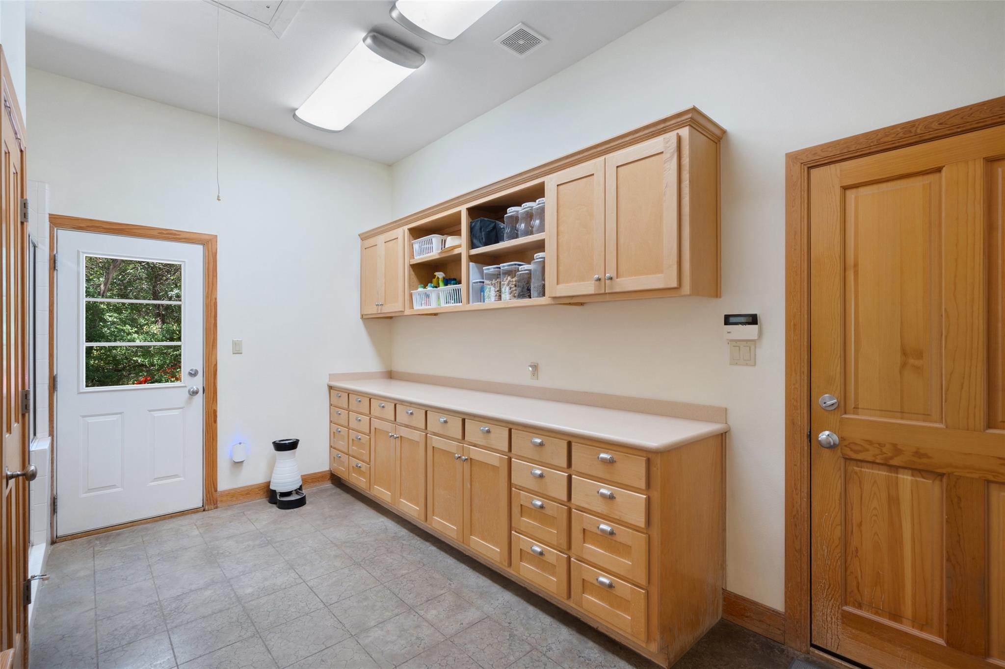 Image 28 of 40 For 1601 Wild Basin Ledge