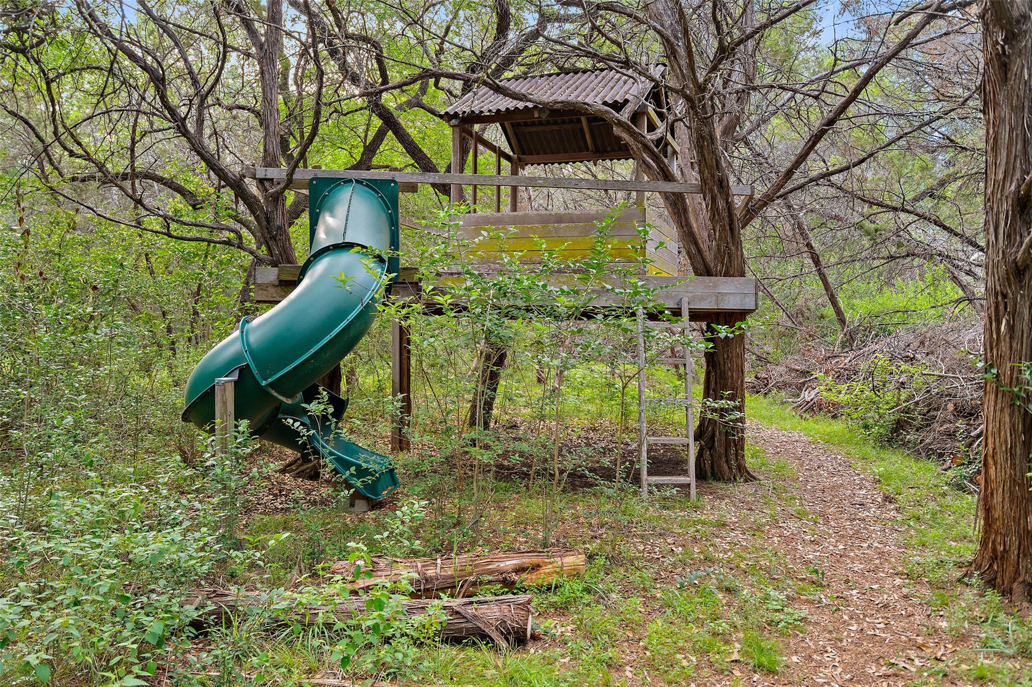 Image 33 of 40 For 1601 Wild Basin Ledge