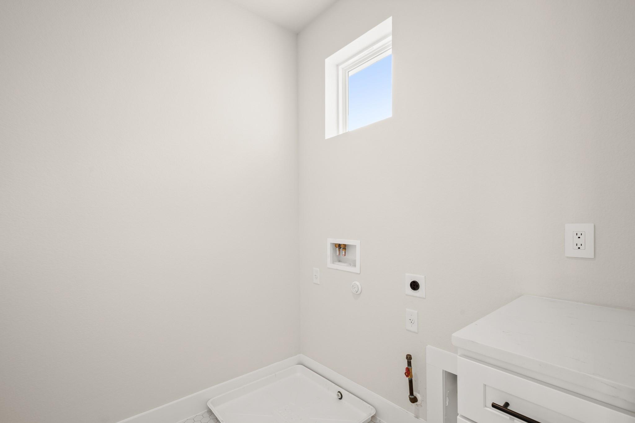 Image 20 of 26 For 2720 Bristol Dr 1