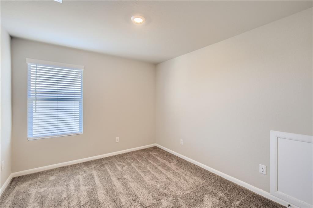 Image 16 of 29 For 2478 Moselle Ln