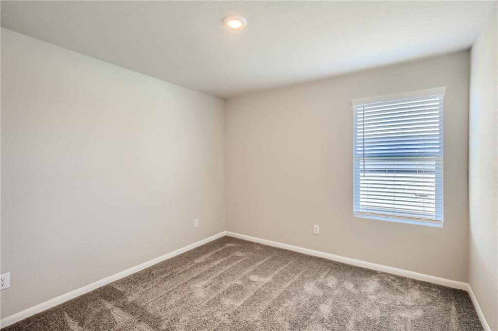 Image 17 of 29 For 2478 Moselle Ln