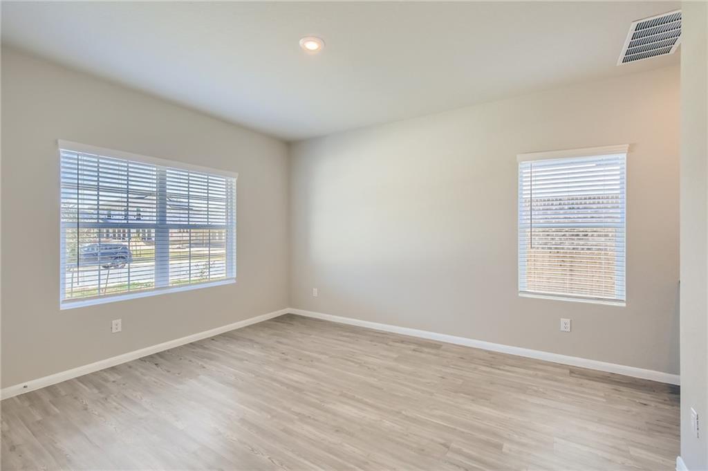 Image 22 of 29 For 2478 Moselle Ln