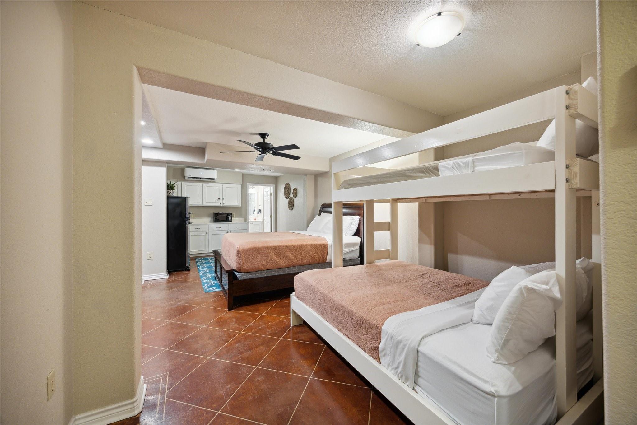 Image 17 of 33 For 2232 Glenn Dr