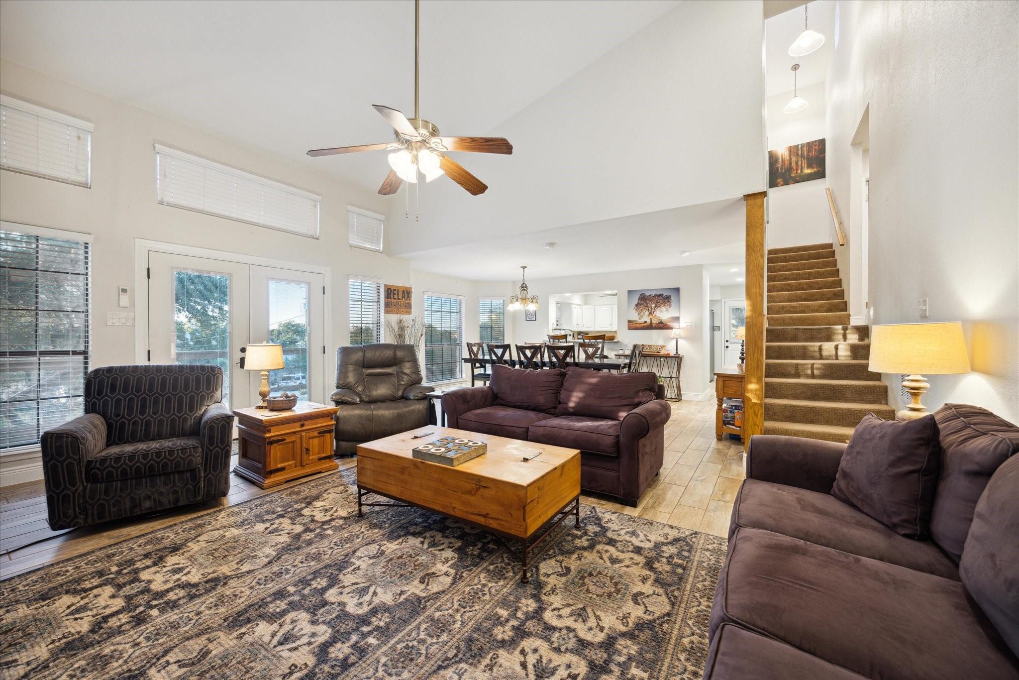 Image 5 of 33 For 2232 Glenn Dr