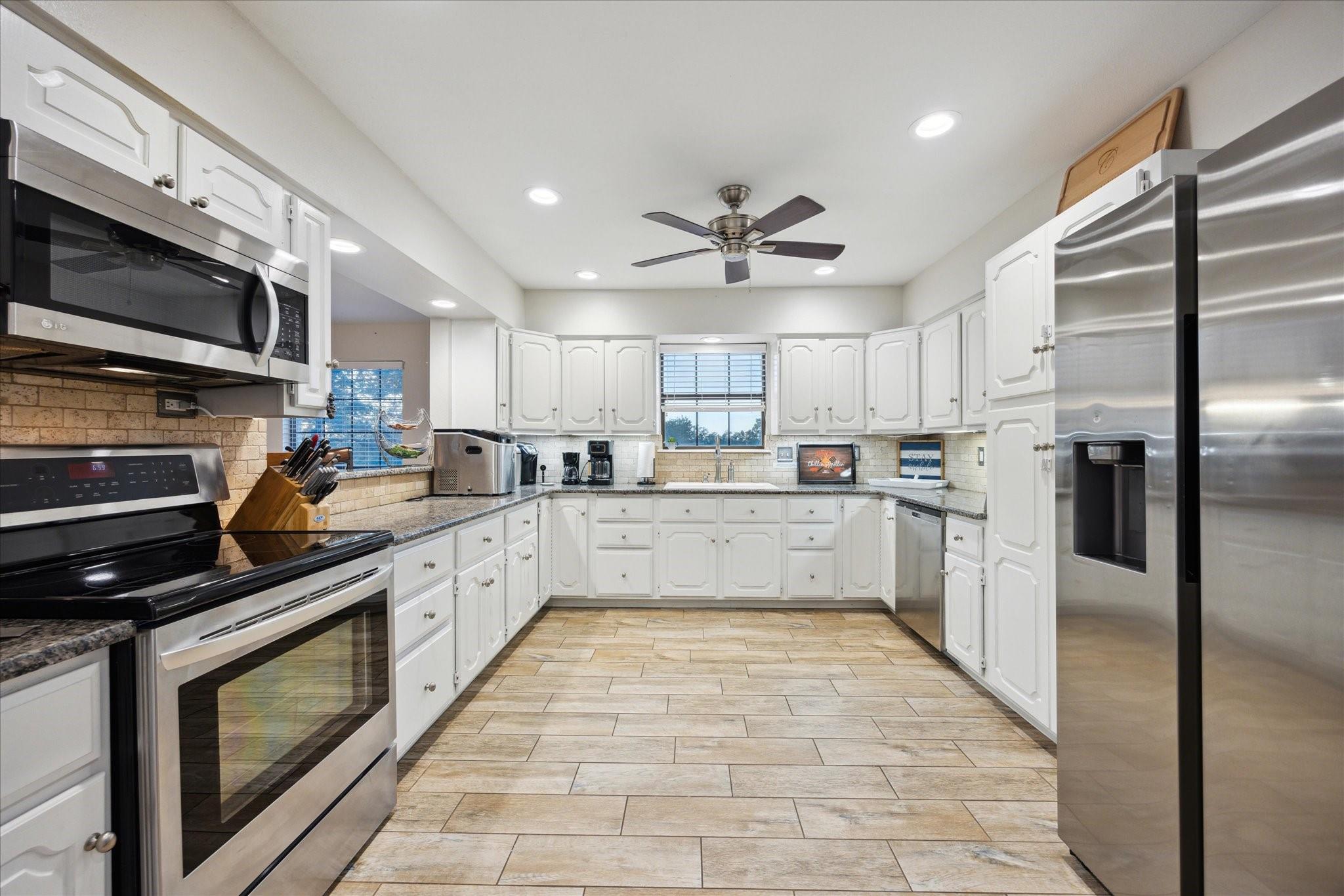 Image 7 of 33 For 2232 Glenn Dr