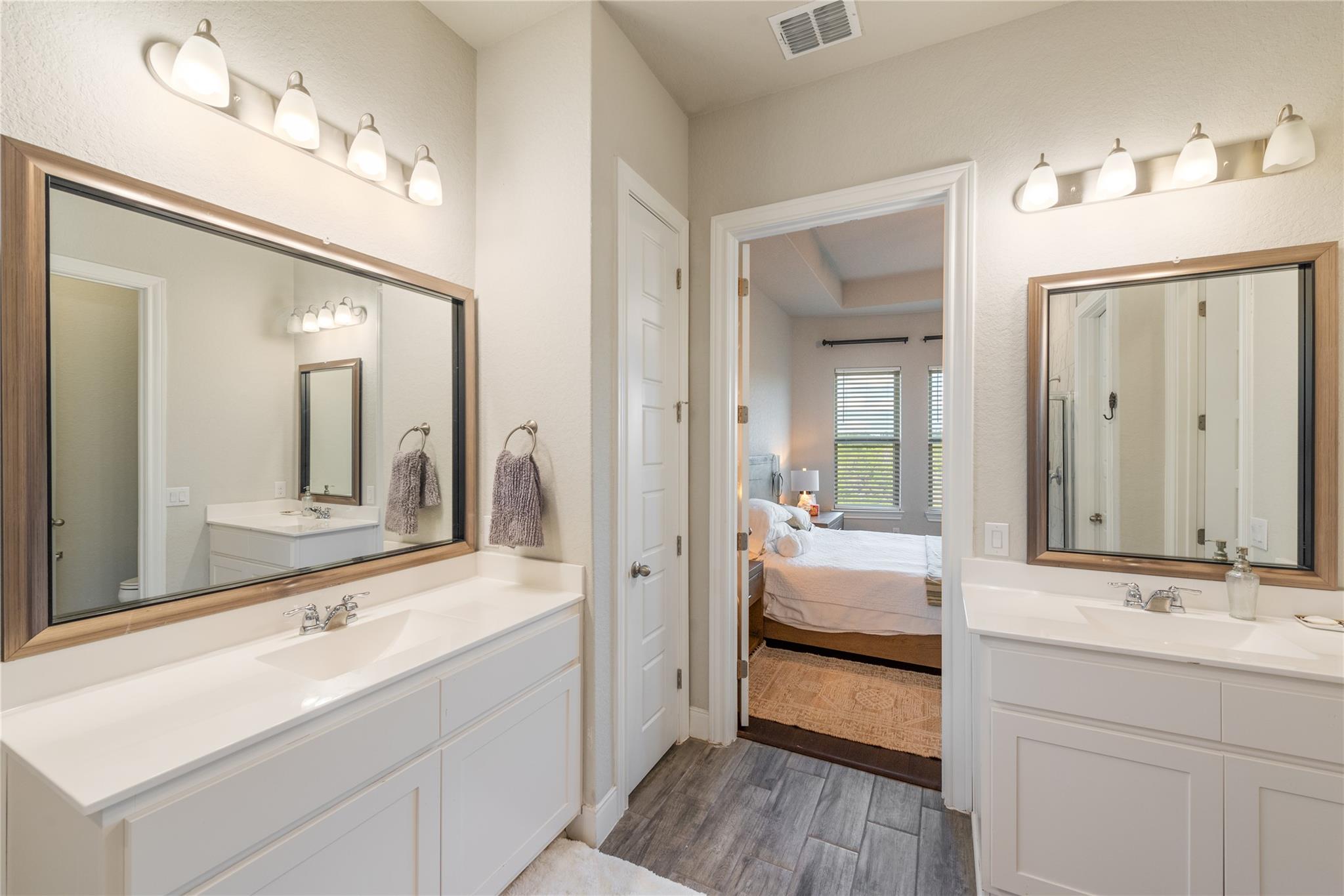 Image 13 of 40 For 1310 Cross Gable