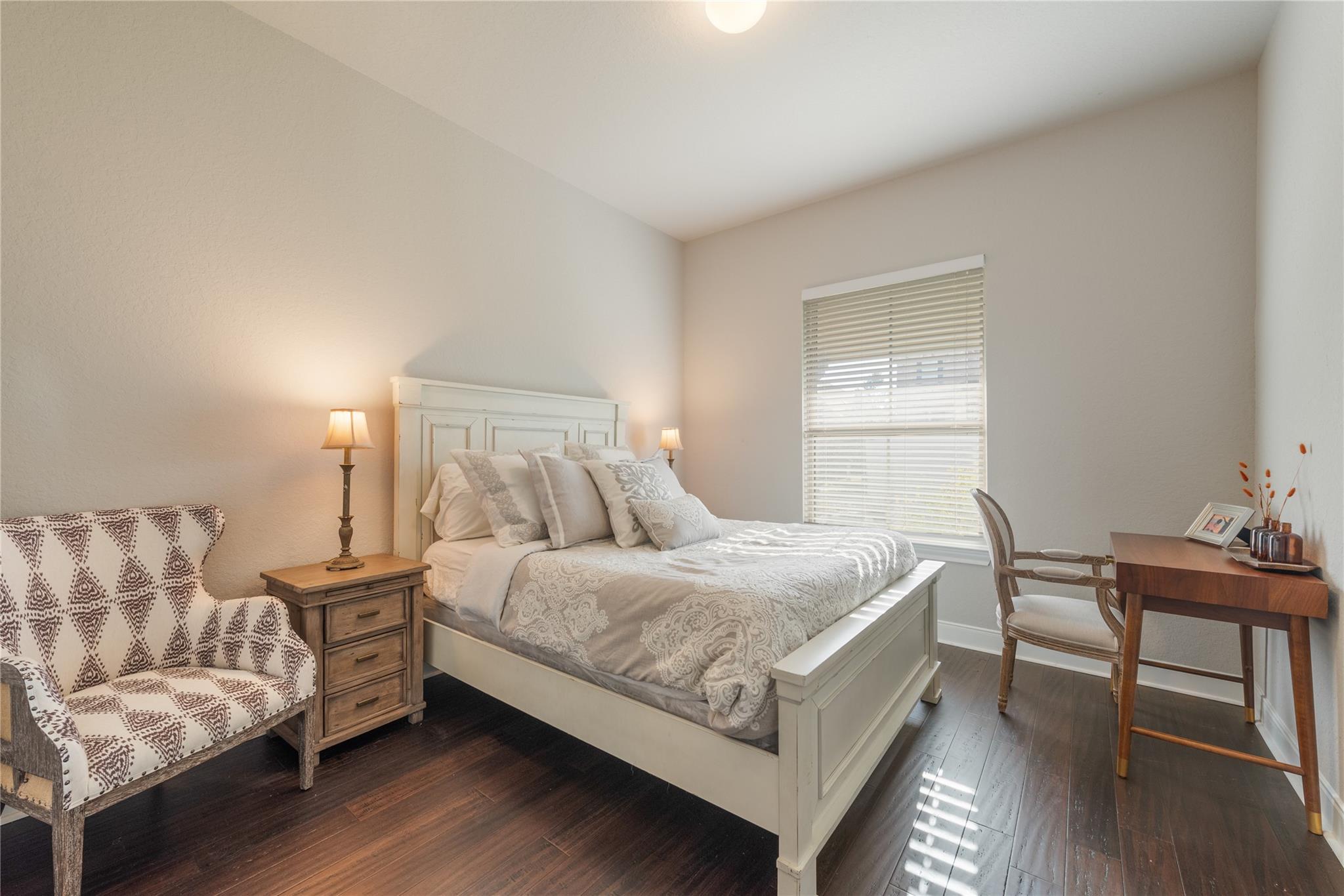 Image 18 of 40 For 1310 Cross Gable