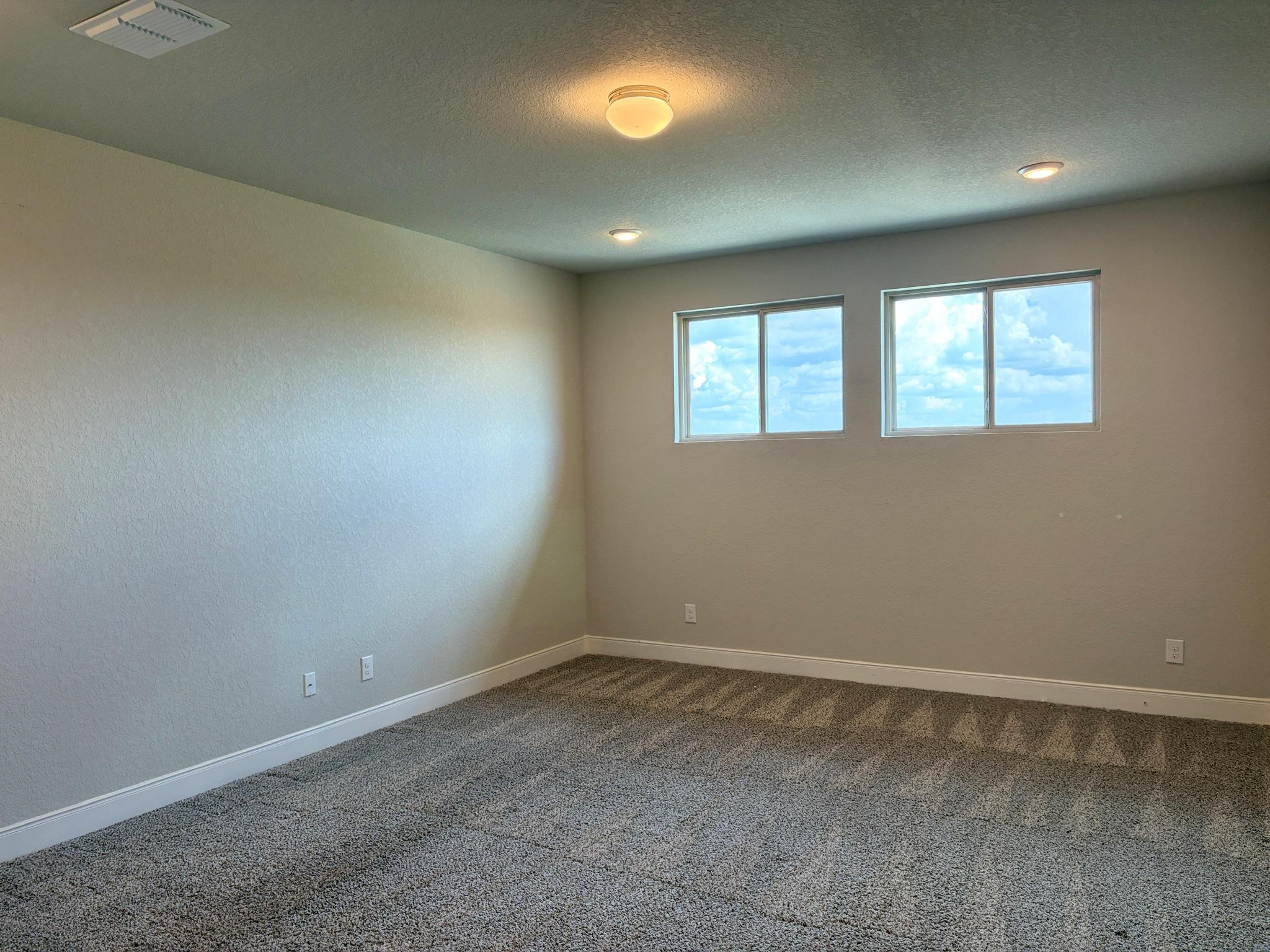 Image 21 of 40 For 1310 Cross Gable