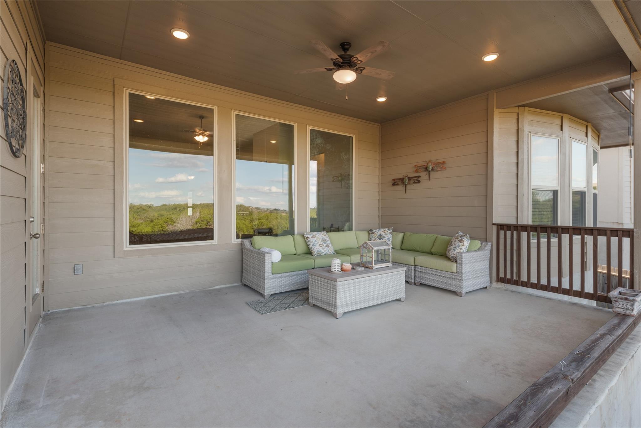 Image 25 of 40 For 1310 Cross Gable