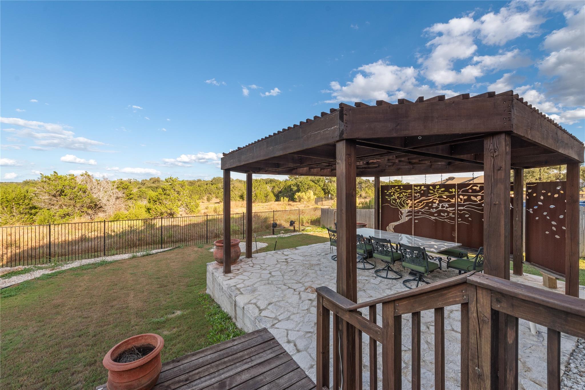 Image 32 of 40 For 1310 Cross Gable